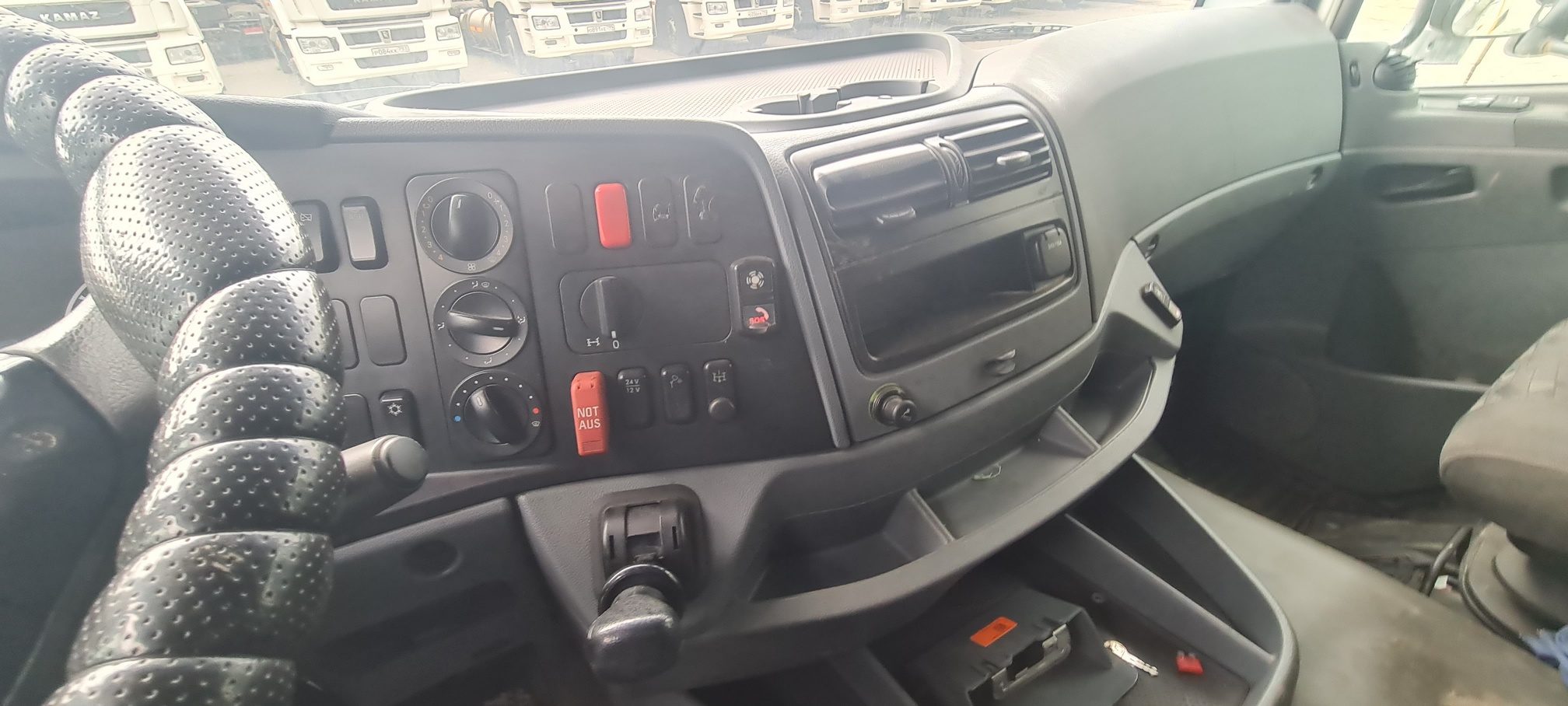 Седельный тягач КАМАЗ 5490-80802-90(5P) (СПГ) 2021 г. - фото 41