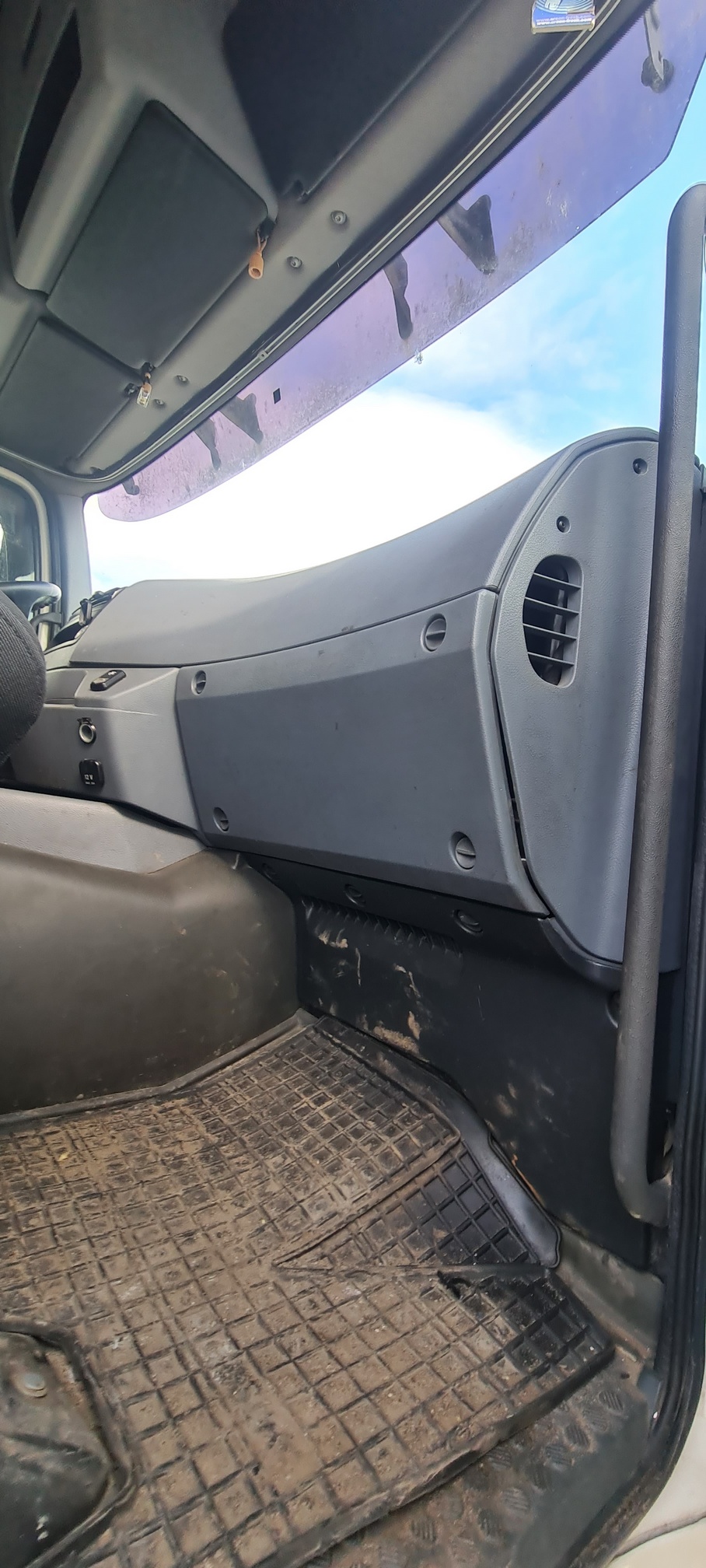 Седельный тягач КАМАЗ 5490-80802-90(5P) (СПГ) 2021 г. - фото 7