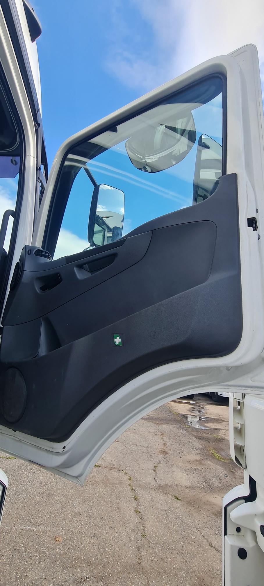 Седельный тягач КАМАЗ 5490-80802-90(5P) (СПГ) 2021 г. - фото 9