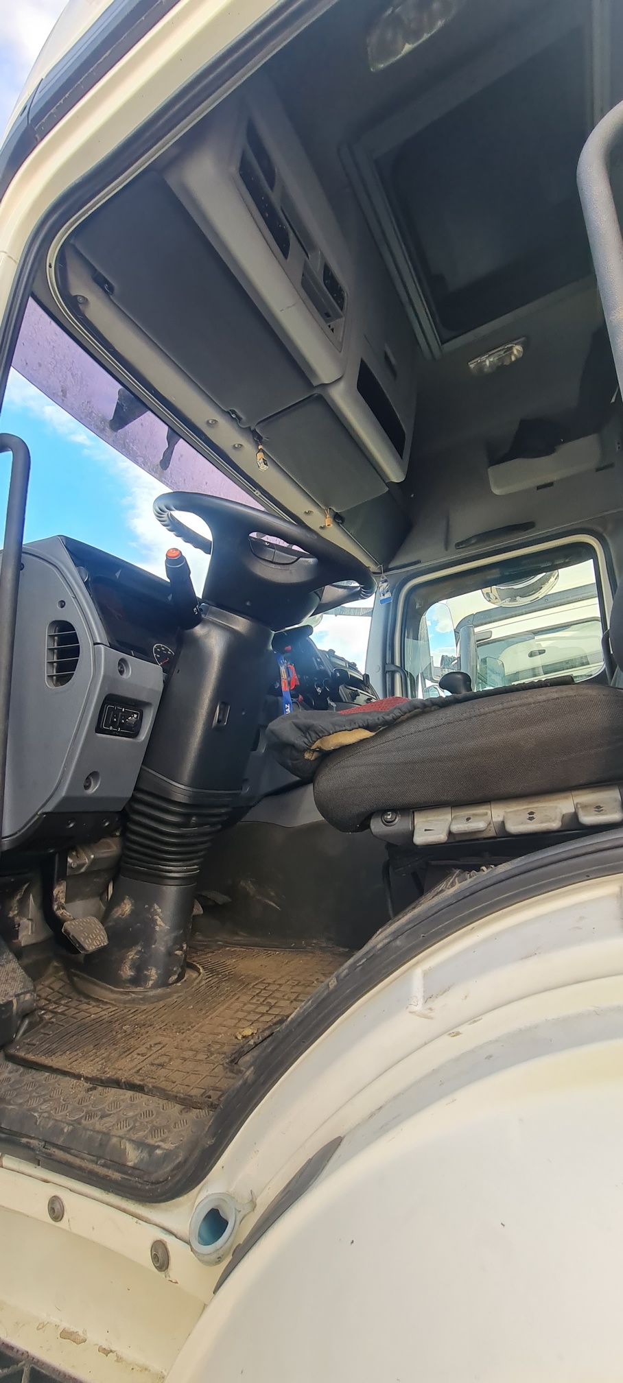 Седельный тягач КАМАЗ 5490-80802-90(5P) (СПГ) 2021 г. - фото 27