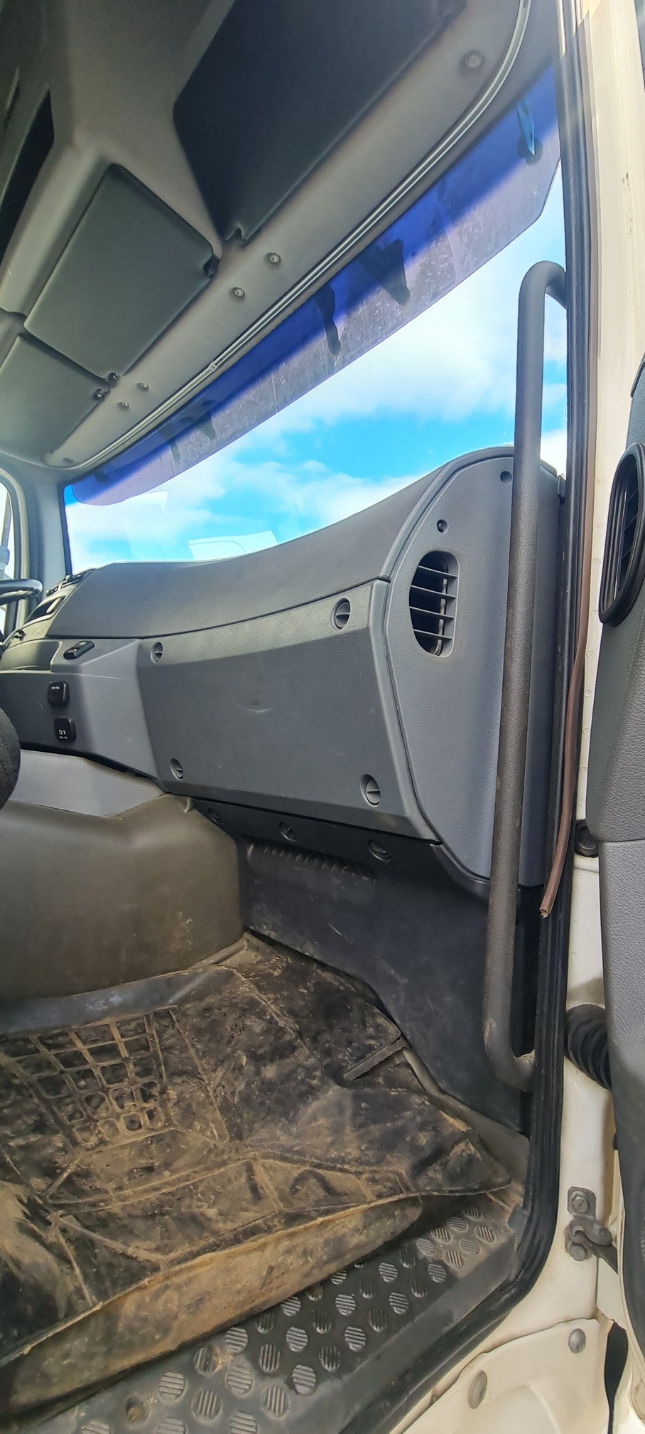 Седельный тягач КАМАЗ 5490-80802-90(5P) (СПГ) 2021 г. - фото 7