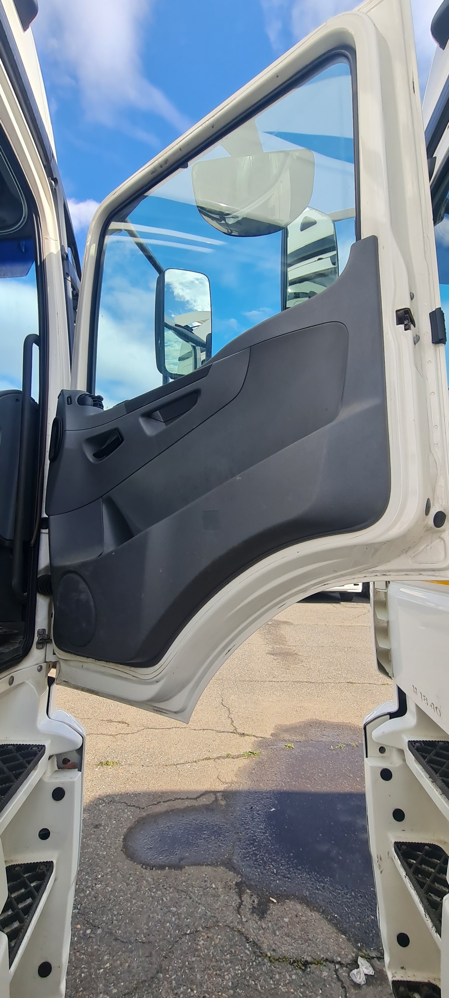 Седельный тягач КАМАЗ 5490-80802-90(5P) (СПГ) 2021 г. - фото 10