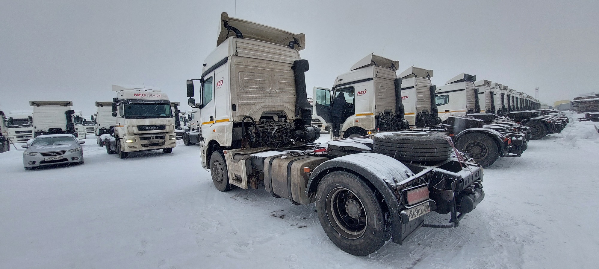 Седельный тягач КАМАЗ 5490-801-DC (газодизель) 2021 г. - фото 32