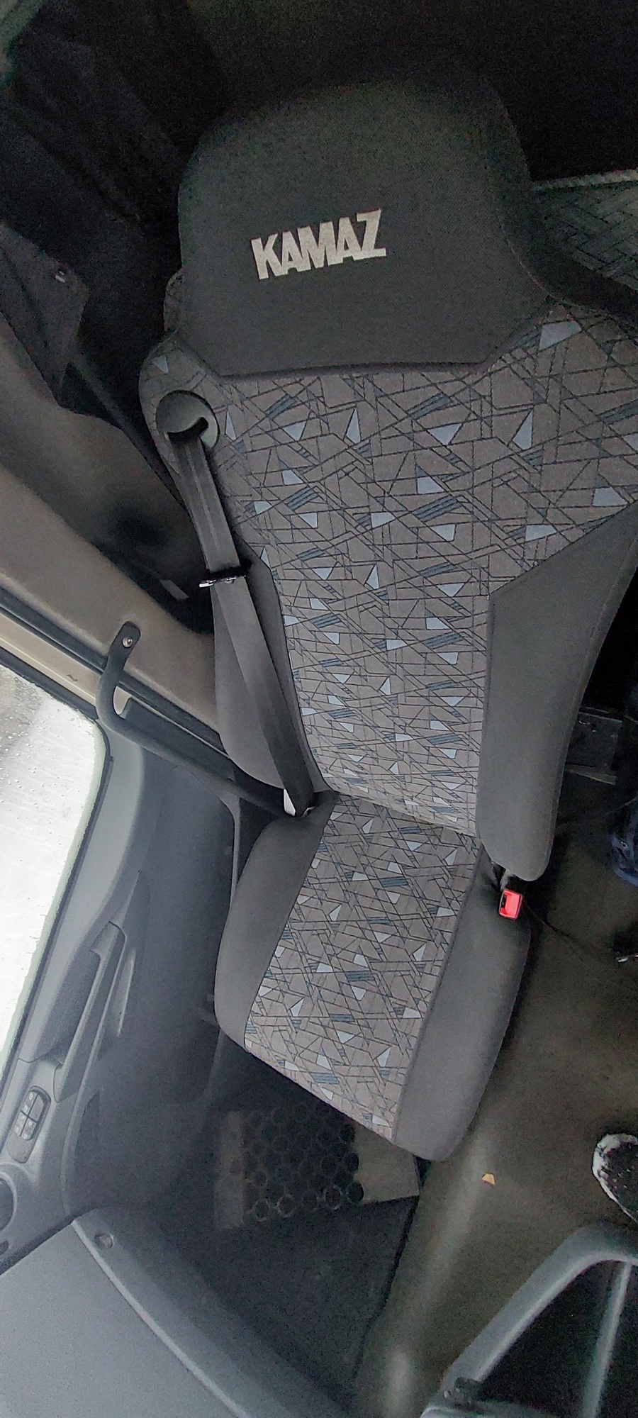 Седельный тягач КАМАЗ 5490-801-DC (газодизель) 2021 г. - фото 42