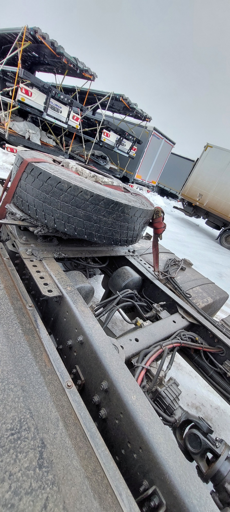 Седельный тягач КАМАЗ 5490-801-DC (газодизель) 2021 г. - фото 20