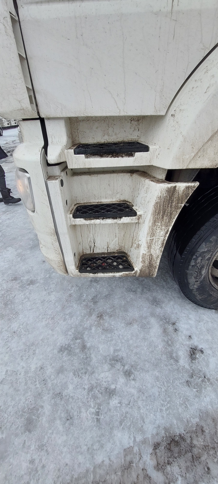 Седельный тягач КАМАЗ 5490-801-DC (газодизель) 2021 г. - фото 38