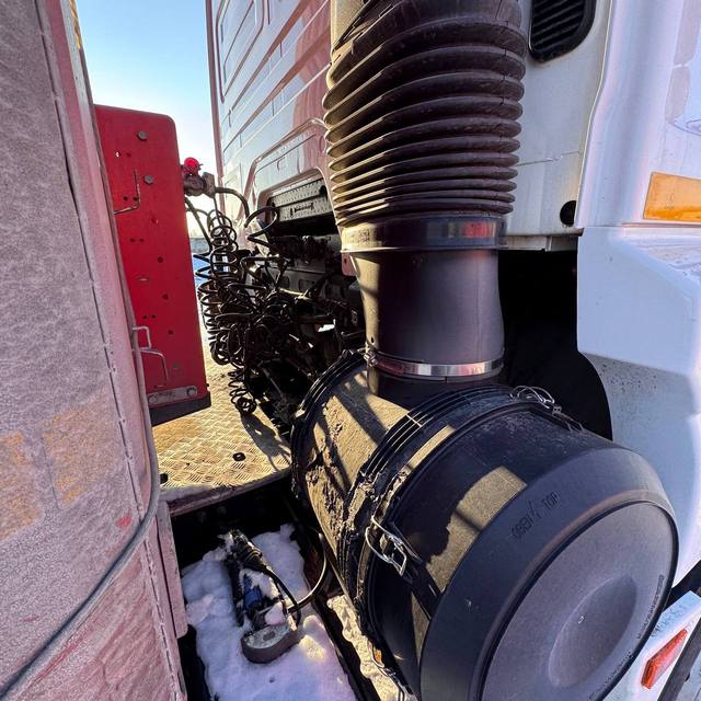 Седельный тягач КАМАЗ 5490-801-DC (газодизель) 2021 г. - фото 33