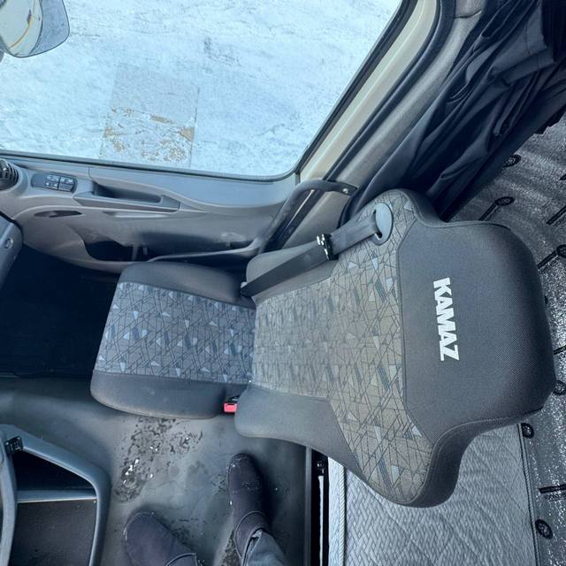 Седельный тягач КАМАЗ 5490-801-DC (газодизель) 2021 г. - фото 37