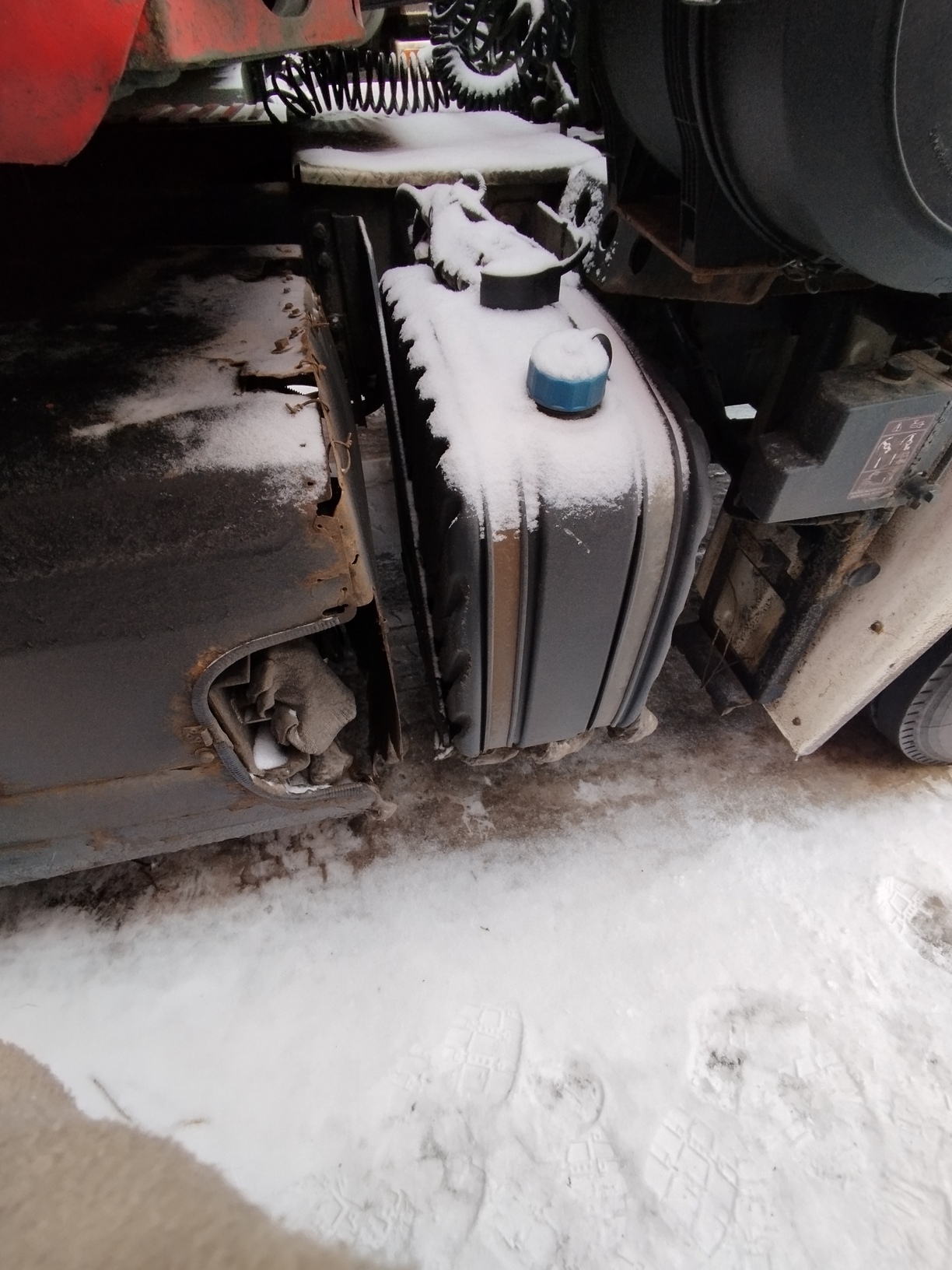 Седельный тягач КАМАЗ 5490-801-DC (газодизель) 2021 г. - фото 23