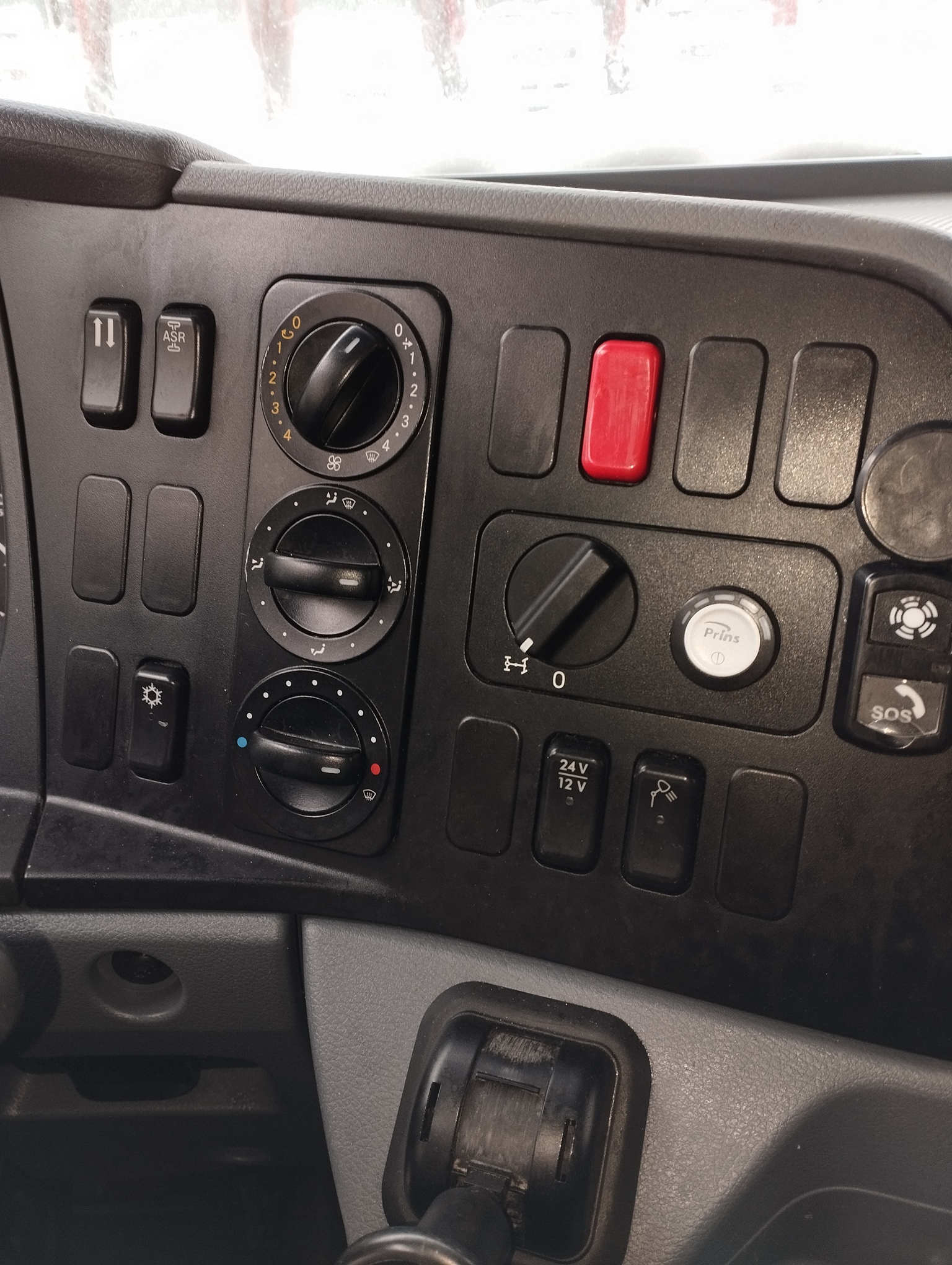 Седельный тягач КАМАЗ 5490-801-DC (газодизель) 2021 г. - фото 50