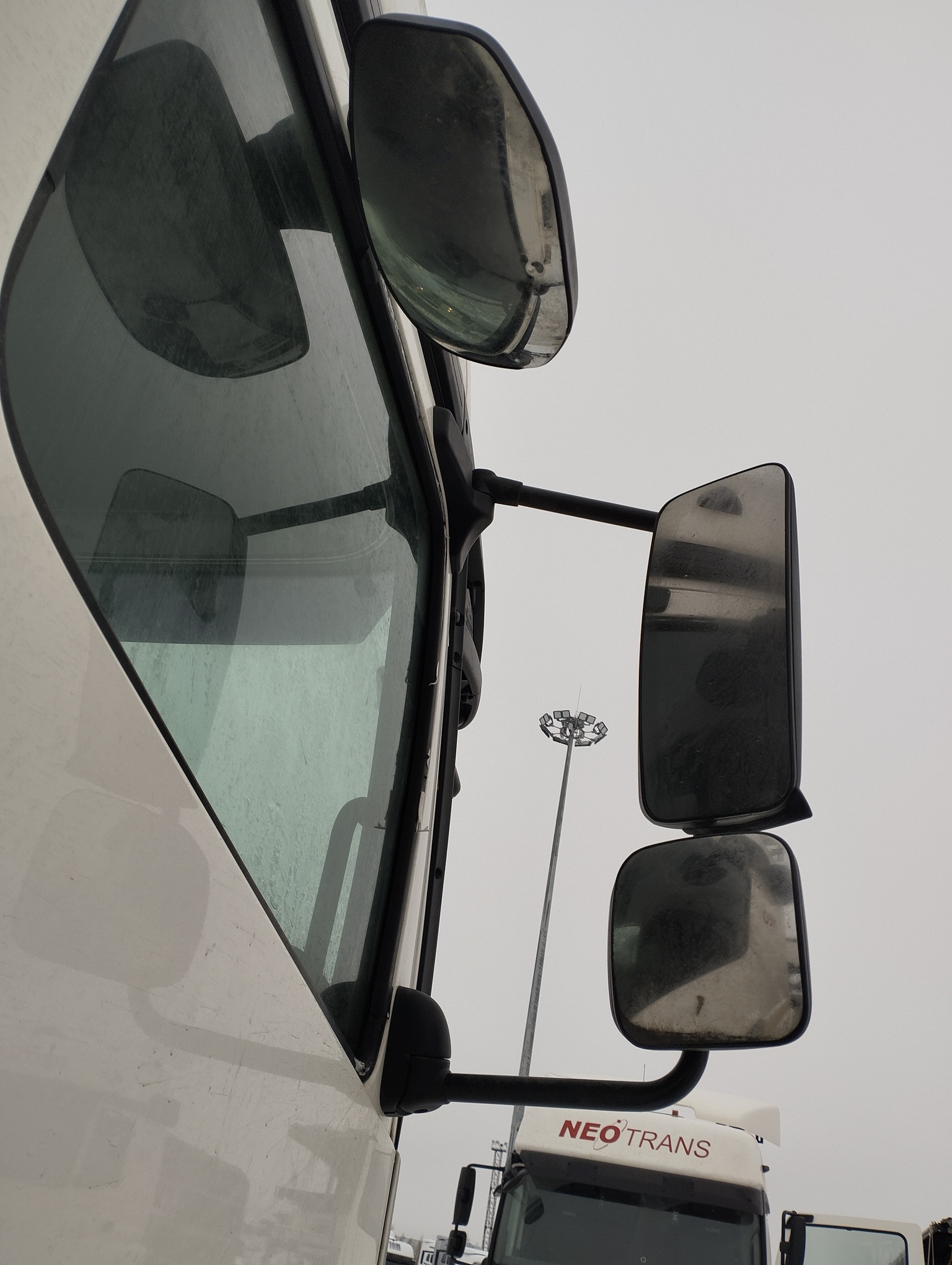 Седельный тягач КАМАЗ 5490-801-DC (газодизель) 2021 г. - фото 16