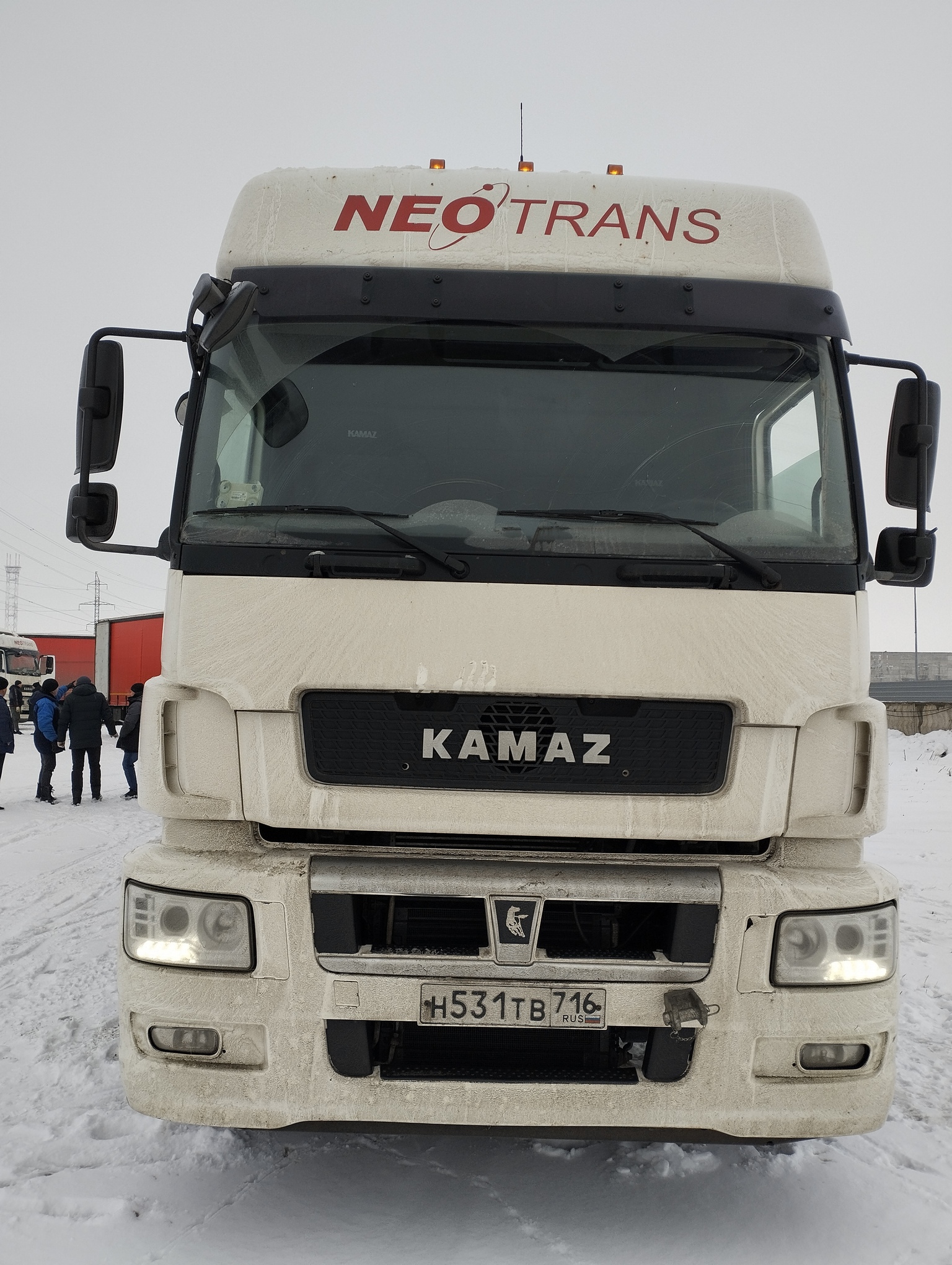Седельный тягач КАМАЗ 5490-801-DC (газодизель) 2021 г.