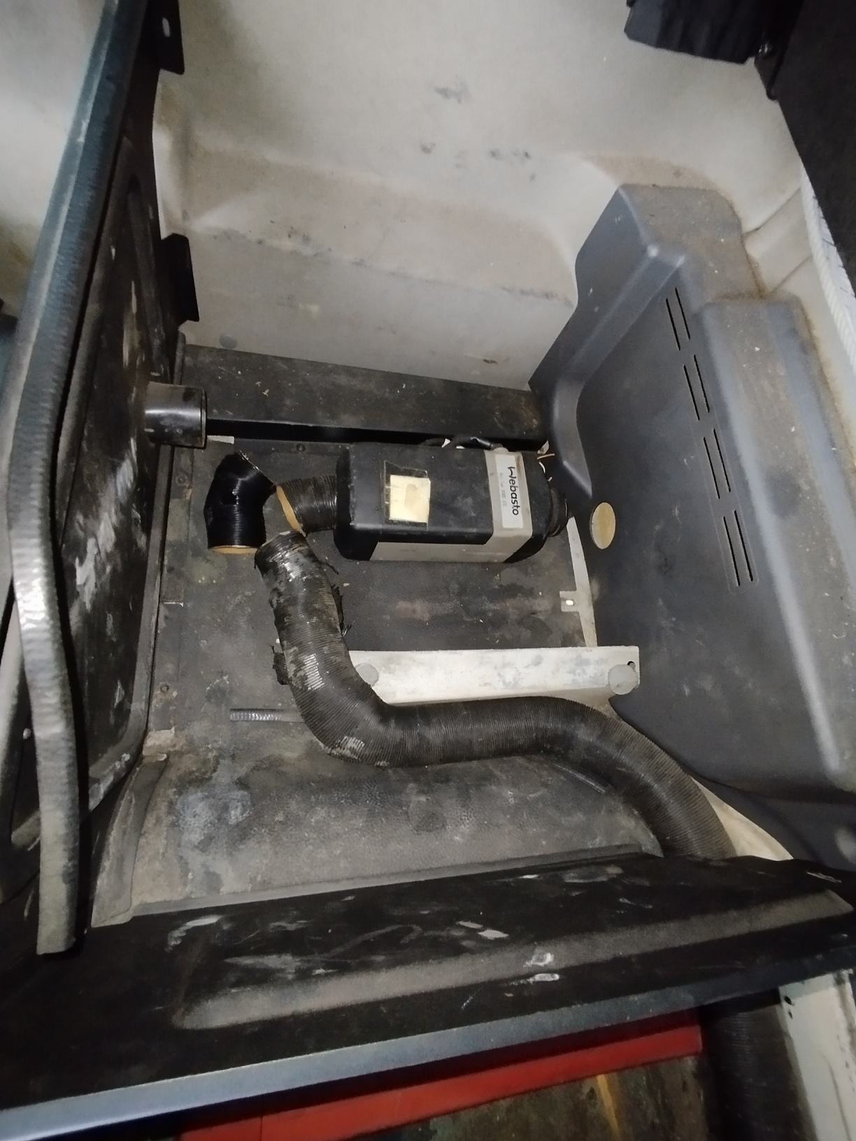 Седельный тягач КАМАЗ 5490-801-DC (газодизель) 2021 г. - фото 56