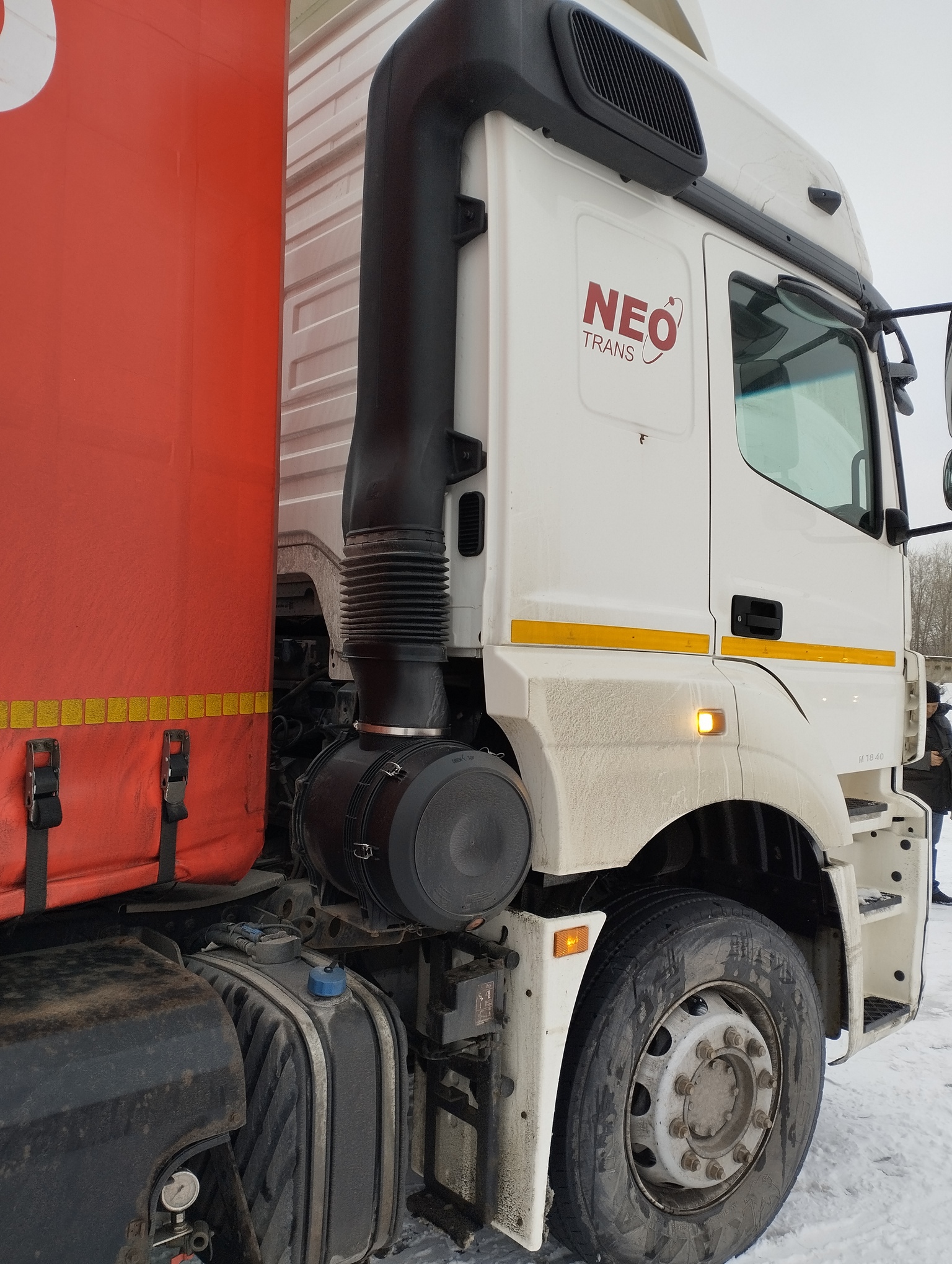 Седельный тягач КАМАЗ 5490-801-DC (газодизель) 2021 г. - фото 15