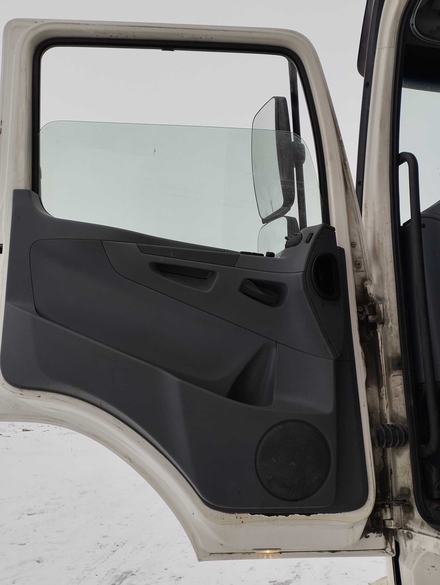 Седельный тягач КАМАЗ 5490-801-DC (газодизель) 2021 г. - фото 37