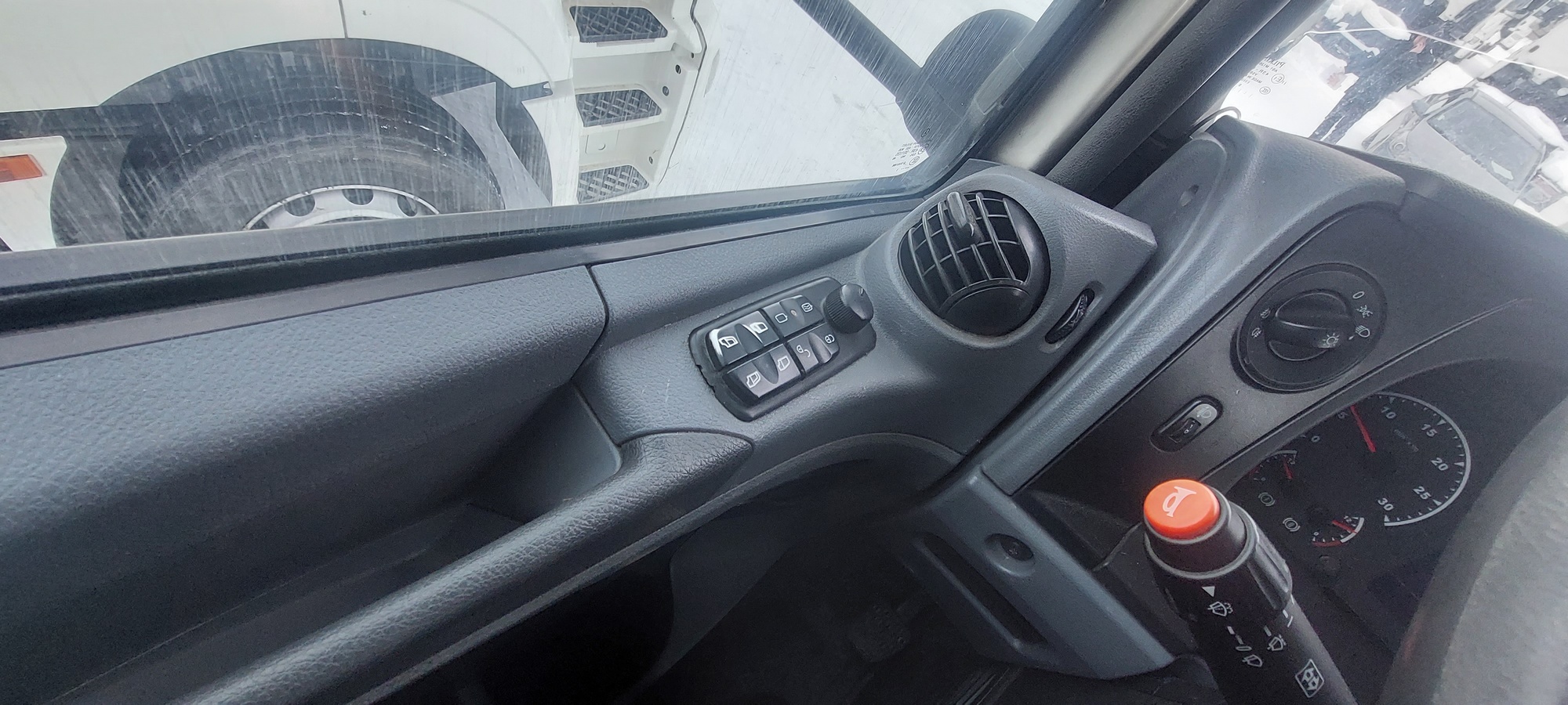 Седельный тягач КАМАЗ 5490-801-DC (газодизель) 2021 г. - фото 21