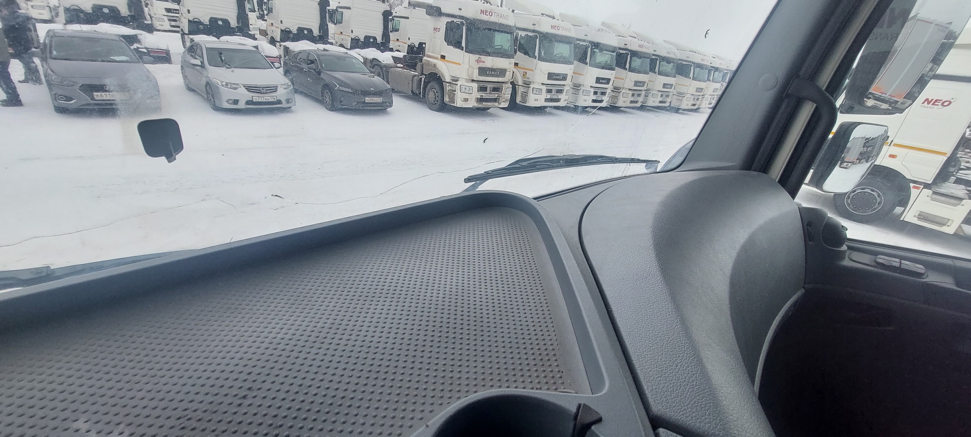 Седельный тягач КАМАЗ 5490-801-DC (газодизель) 2021 г. - фото 24