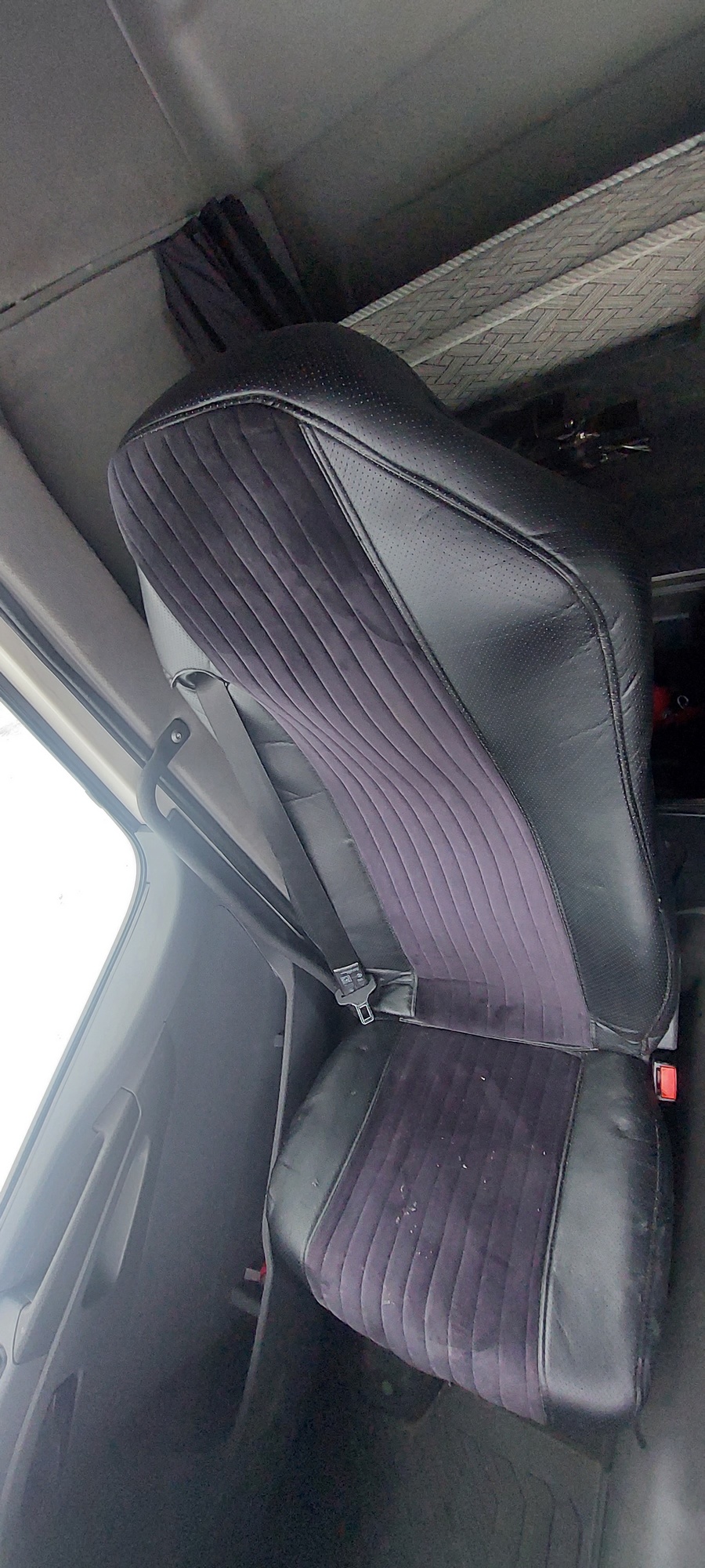 Седельный тягач КАМАЗ 5490-801-DC (газодизель) 2021 г. - фото 28