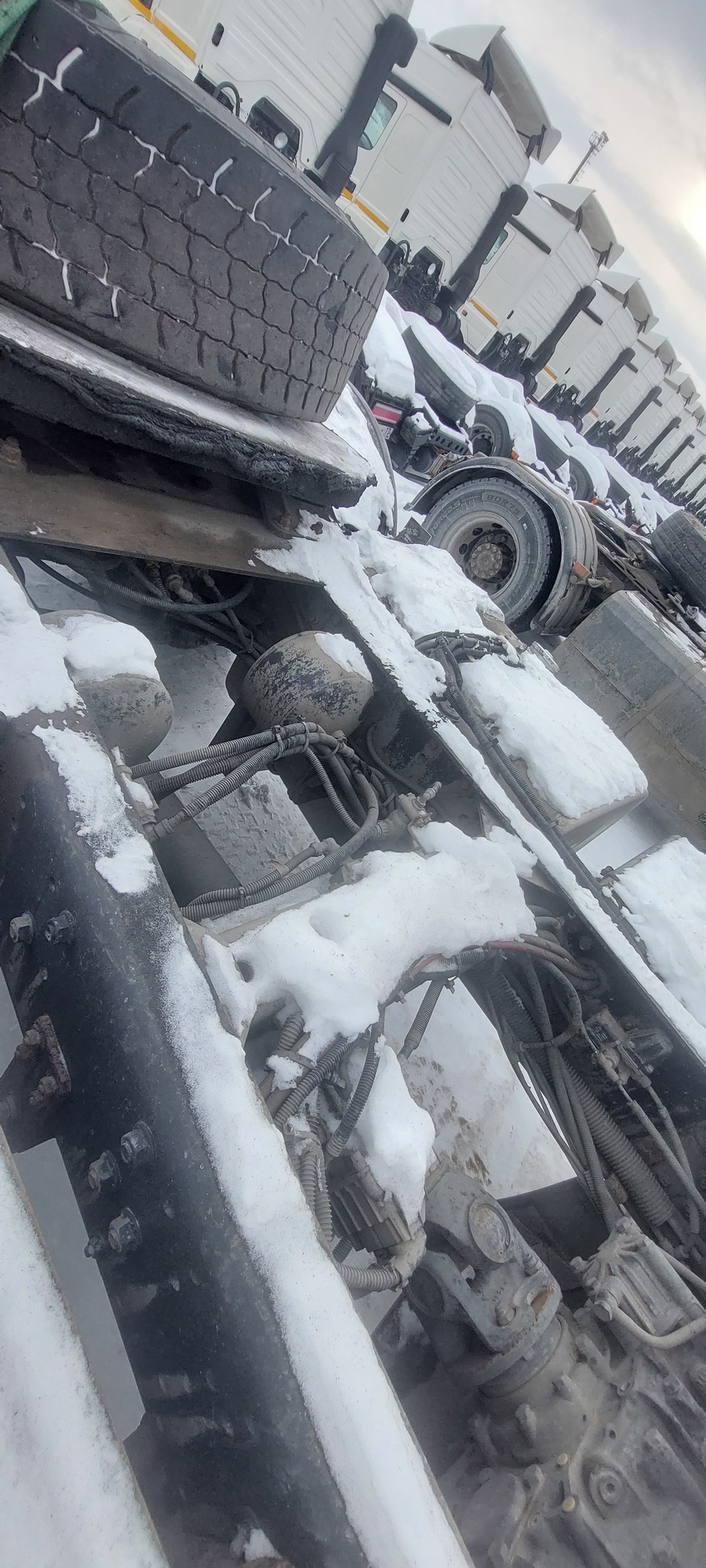 Седельный тягач КАМАЗ 5490-801-DC (газодизель) 2021 г. - фото 12