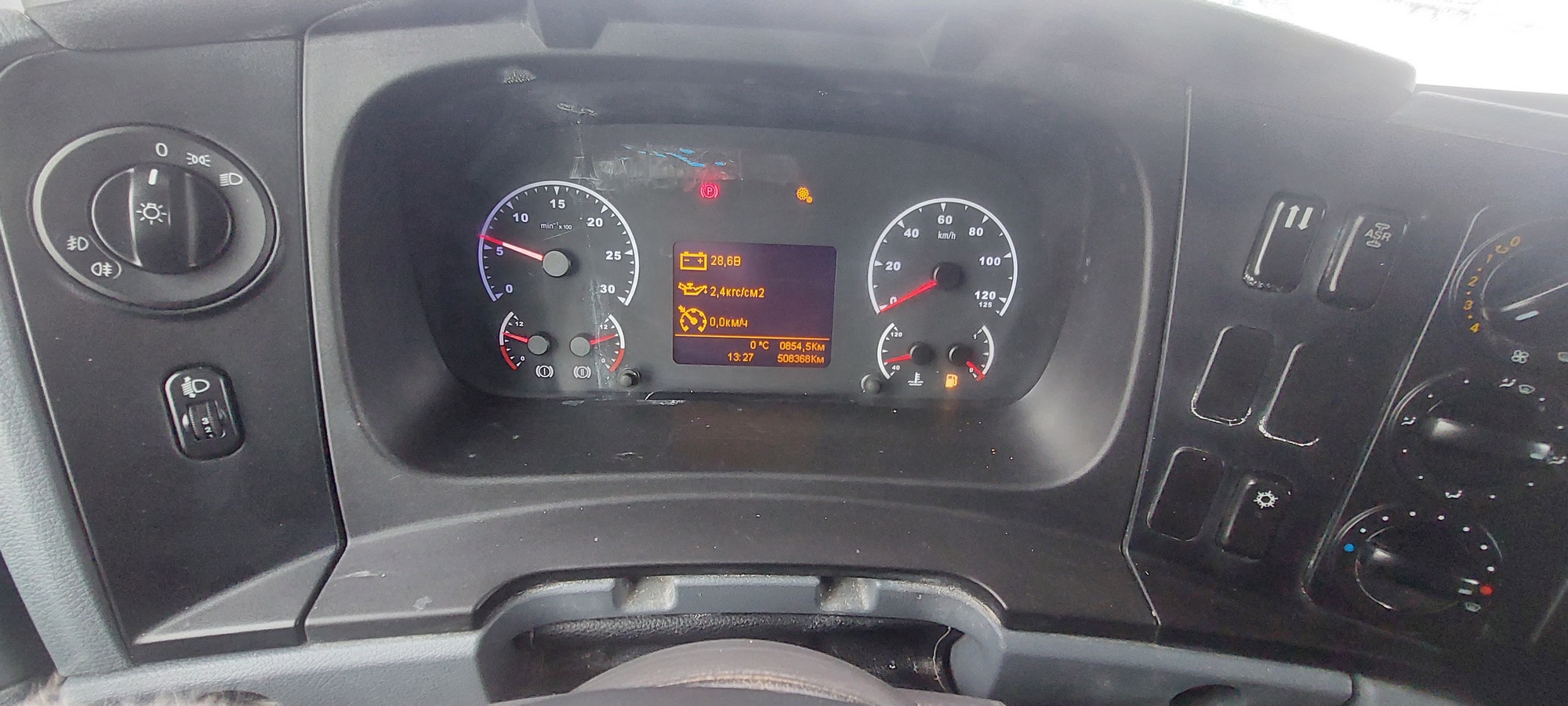 Седельный тягач КАМАЗ 5490-801-DC (газодизель) 2021 г. - фото 31