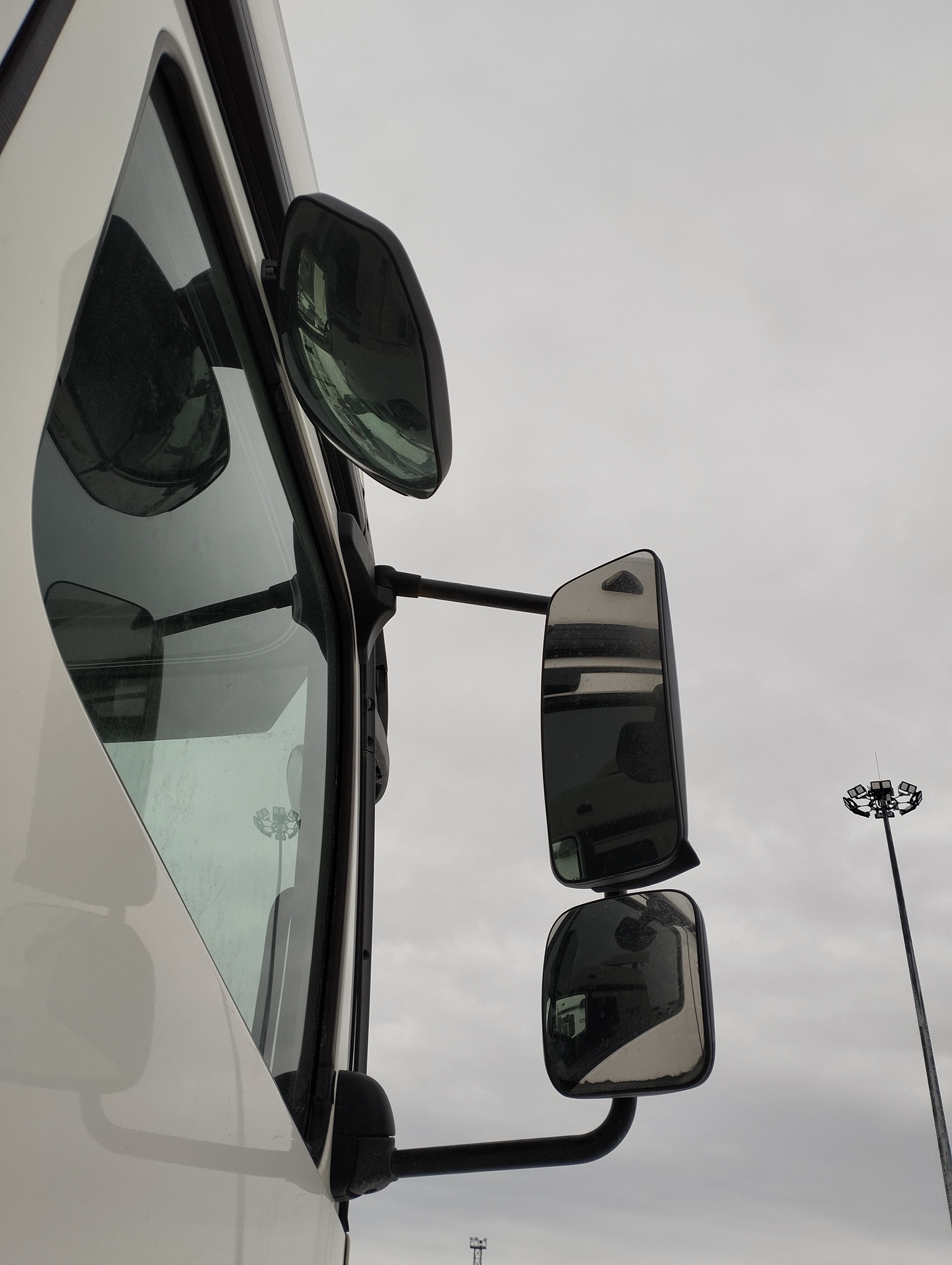 Седельный тягач КАМАЗ 5490-801-DC (газодизель) 2021 г. - фото 11