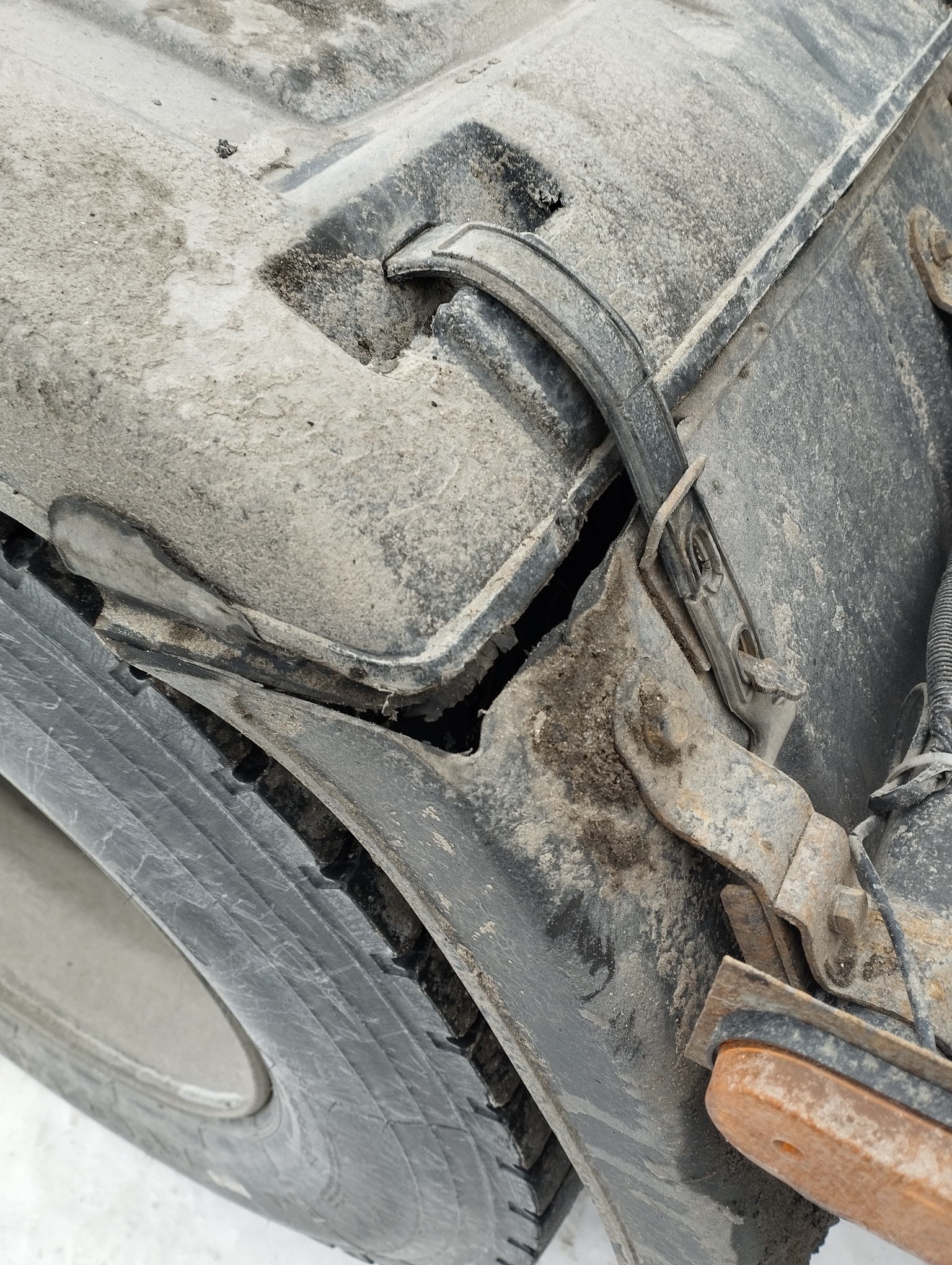 Седельный тягач КАМАЗ 5490-801-DC (газодизель) 2021 г. - фото 18