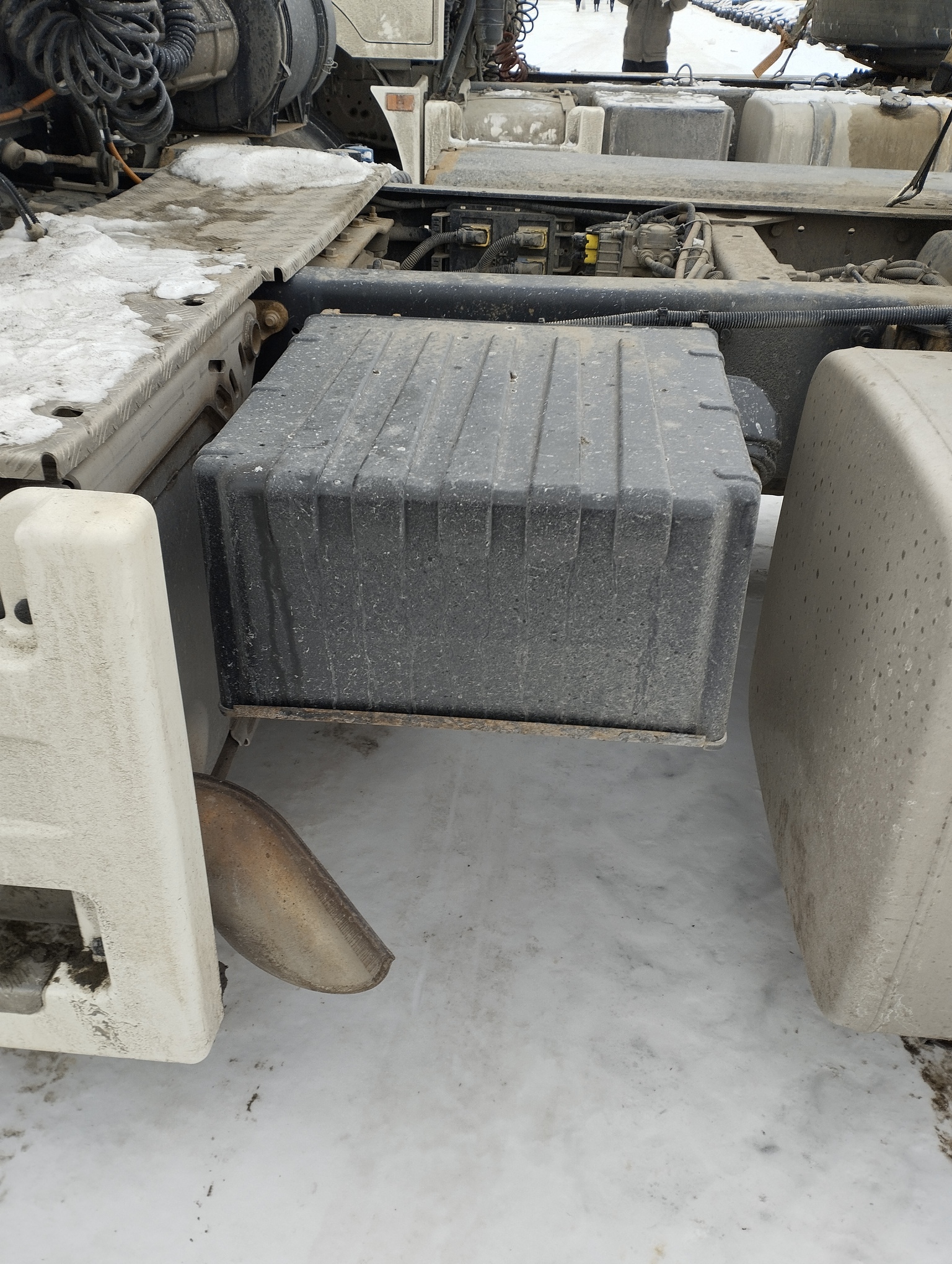 Седельный тягач КАМАЗ 5490-801-DC (газодизель) 2021 г. - фото 32