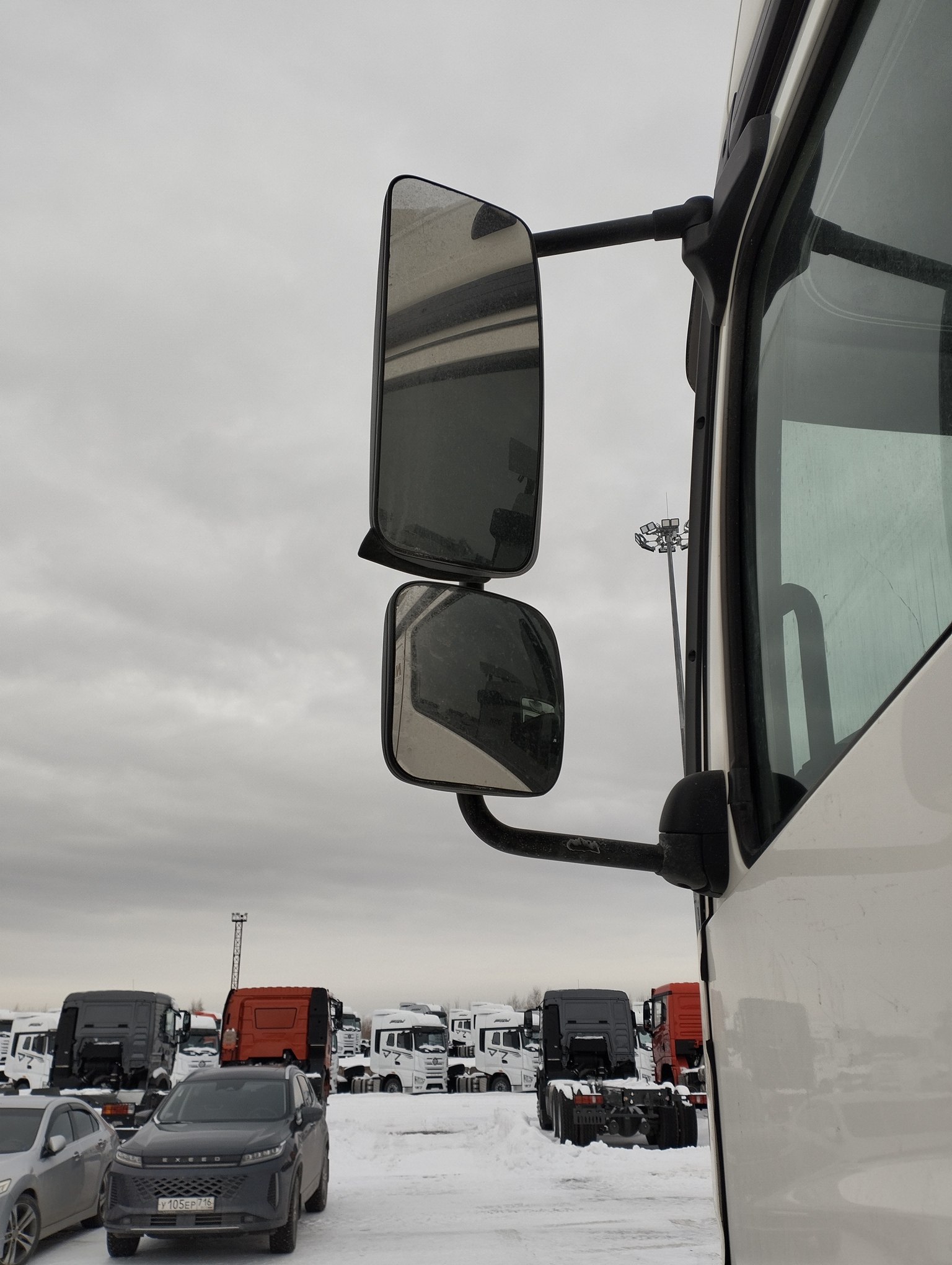 Седельный тягач КАМАЗ 5490-801-DC (газодизель) 2021 г. - фото 42