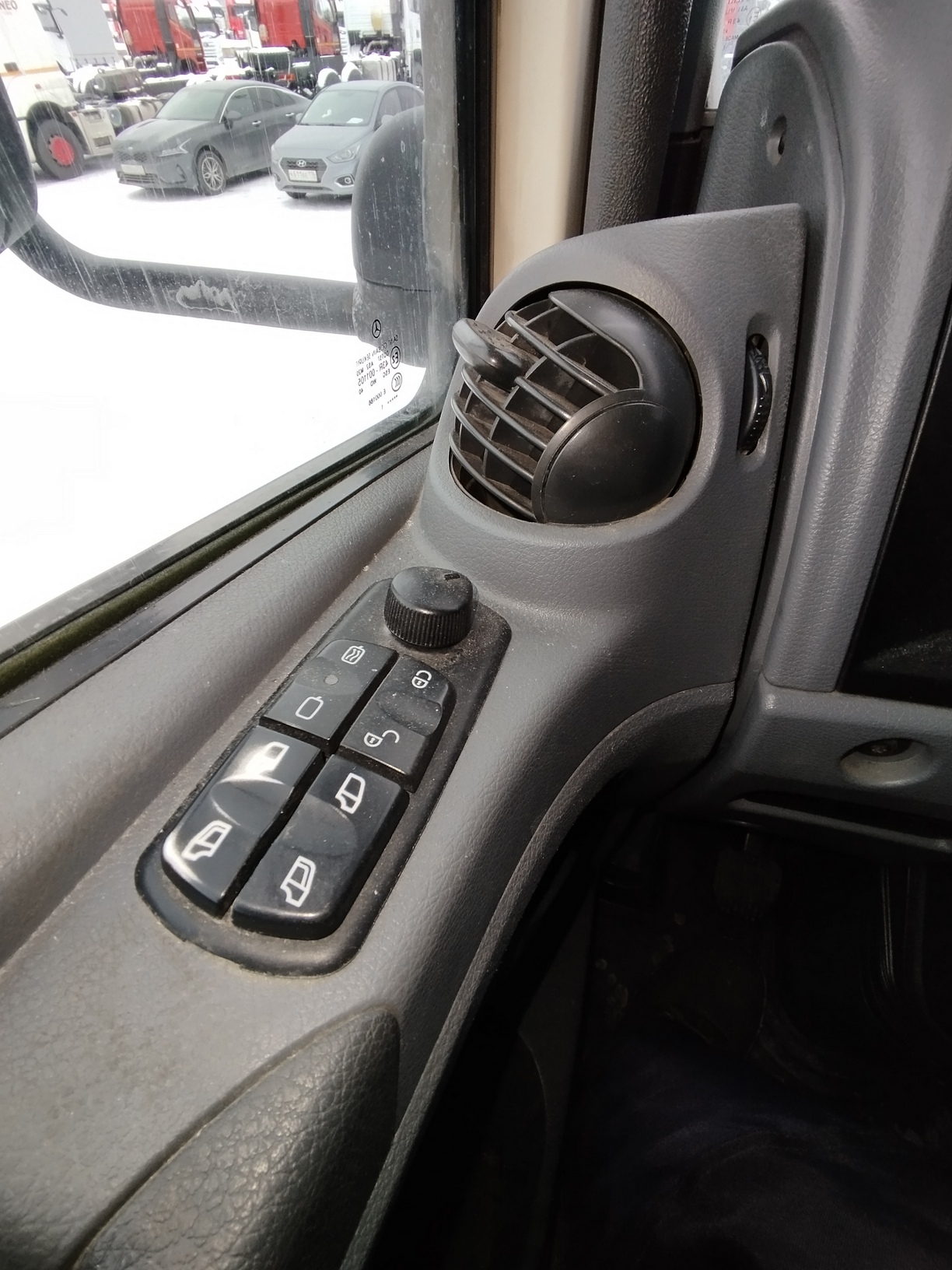 Седельный тягач КАМАЗ 5490-801-DC (газодизель) 2021 г. - фото 47