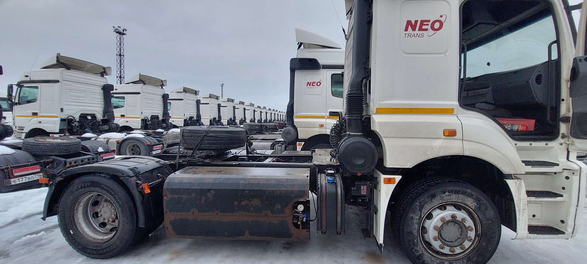 Седельный тягач КАМАЗ 5490-801-DC (газодизель) 2021 г. - фото 8