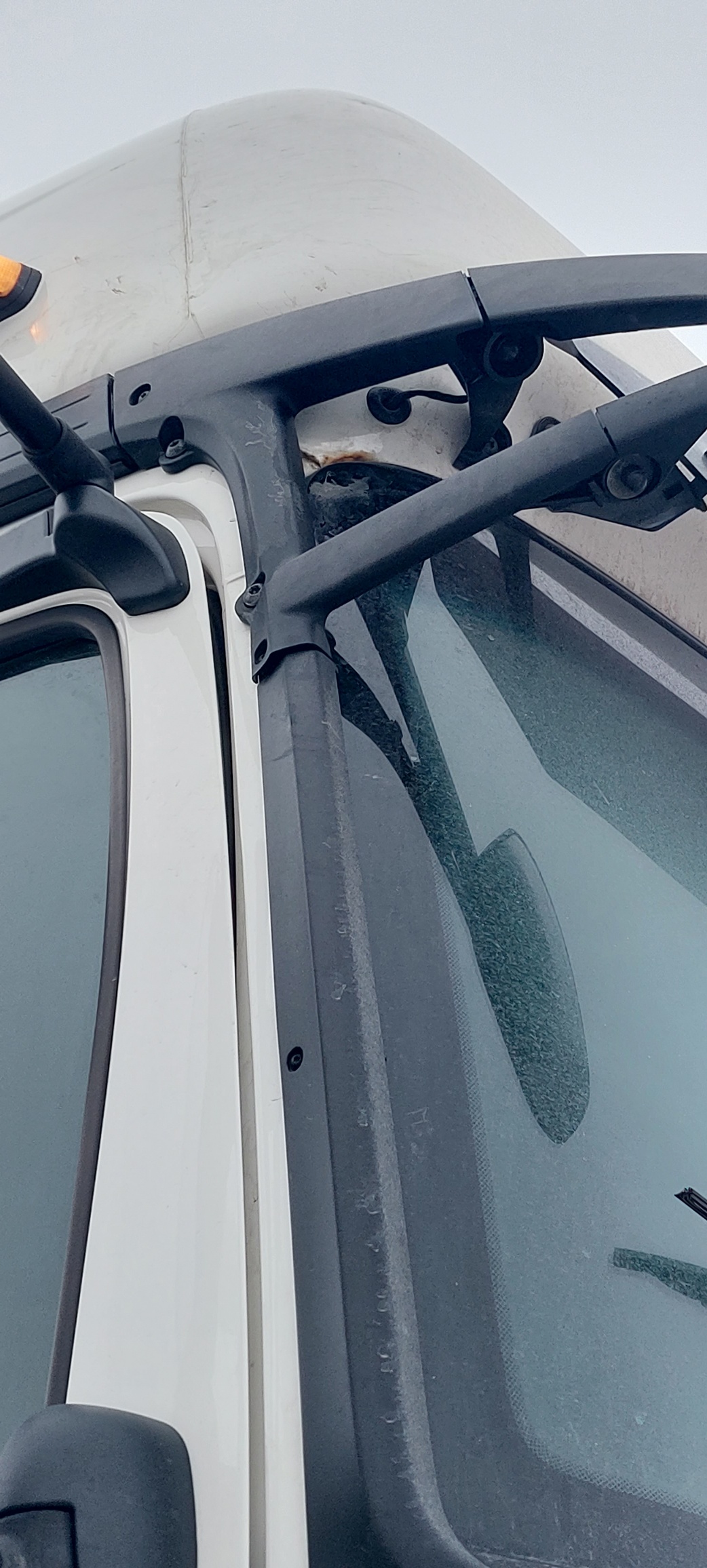 Седельный тягач КАМАЗ 5490-801-DC (газодизель) 2021 г. - фото 45