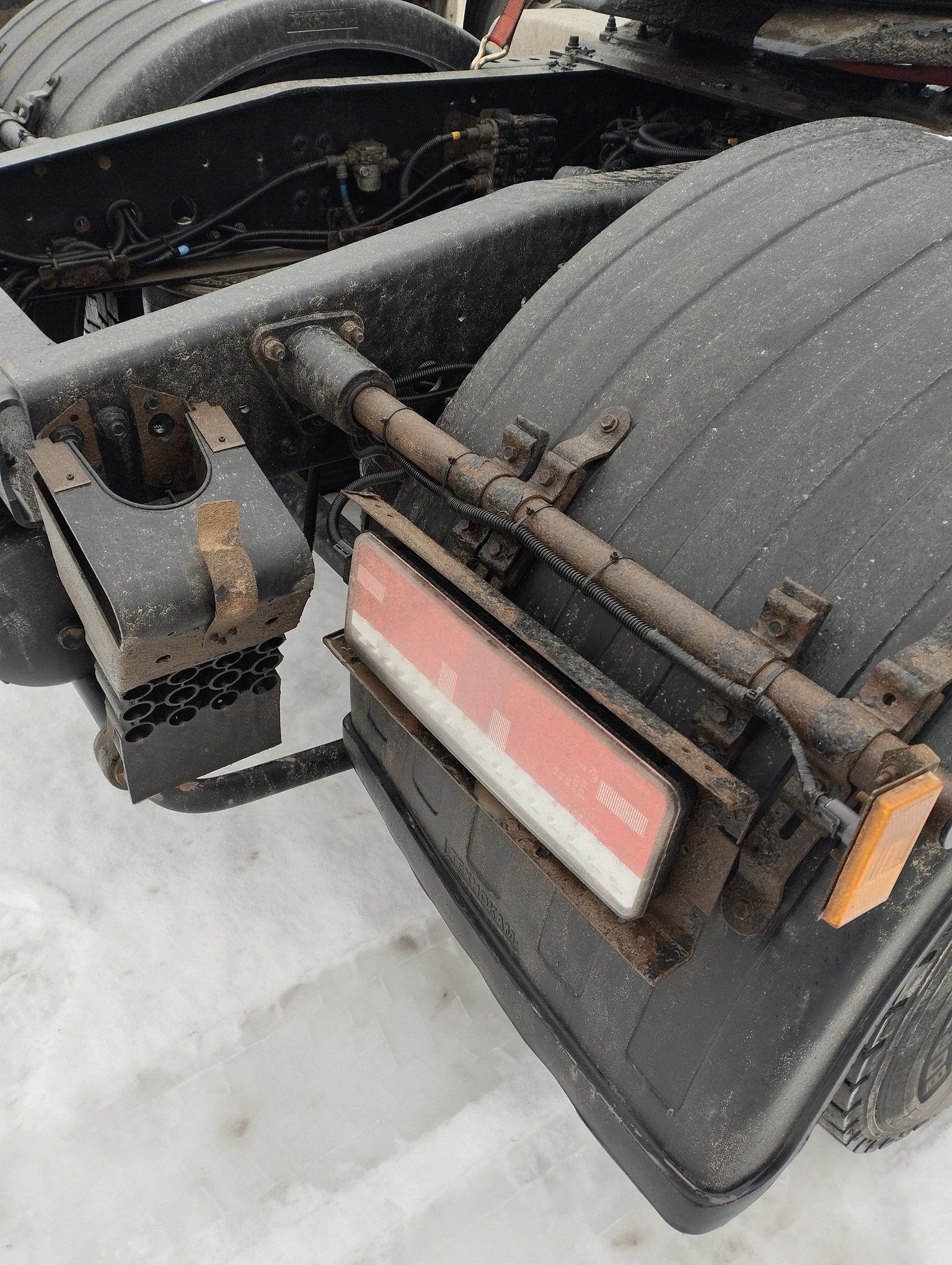 Седельный тягач КАМАЗ 5490-801-DC (газодизель) 2021 г. - фото 22