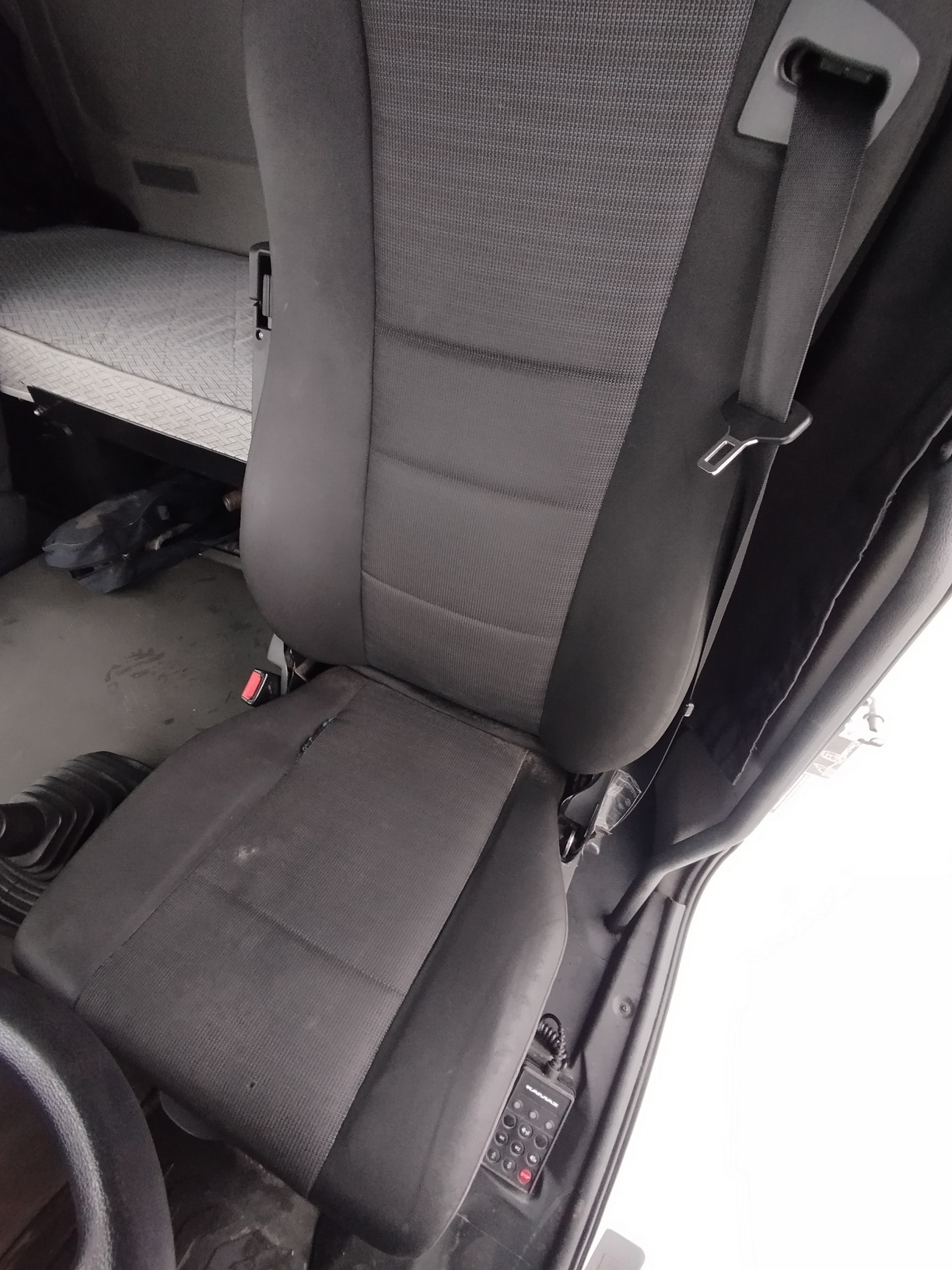 Седельный тягач КАМАЗ 5490-801-DC (газодизель) 2021 г. - фото 41