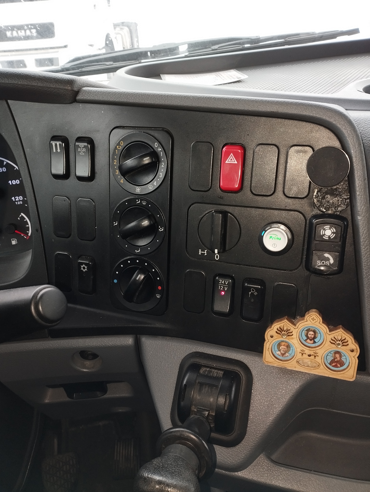 Седельный тягач КАМАЗ 5490-801-DC (газодизель) 2021 г. - фото 46