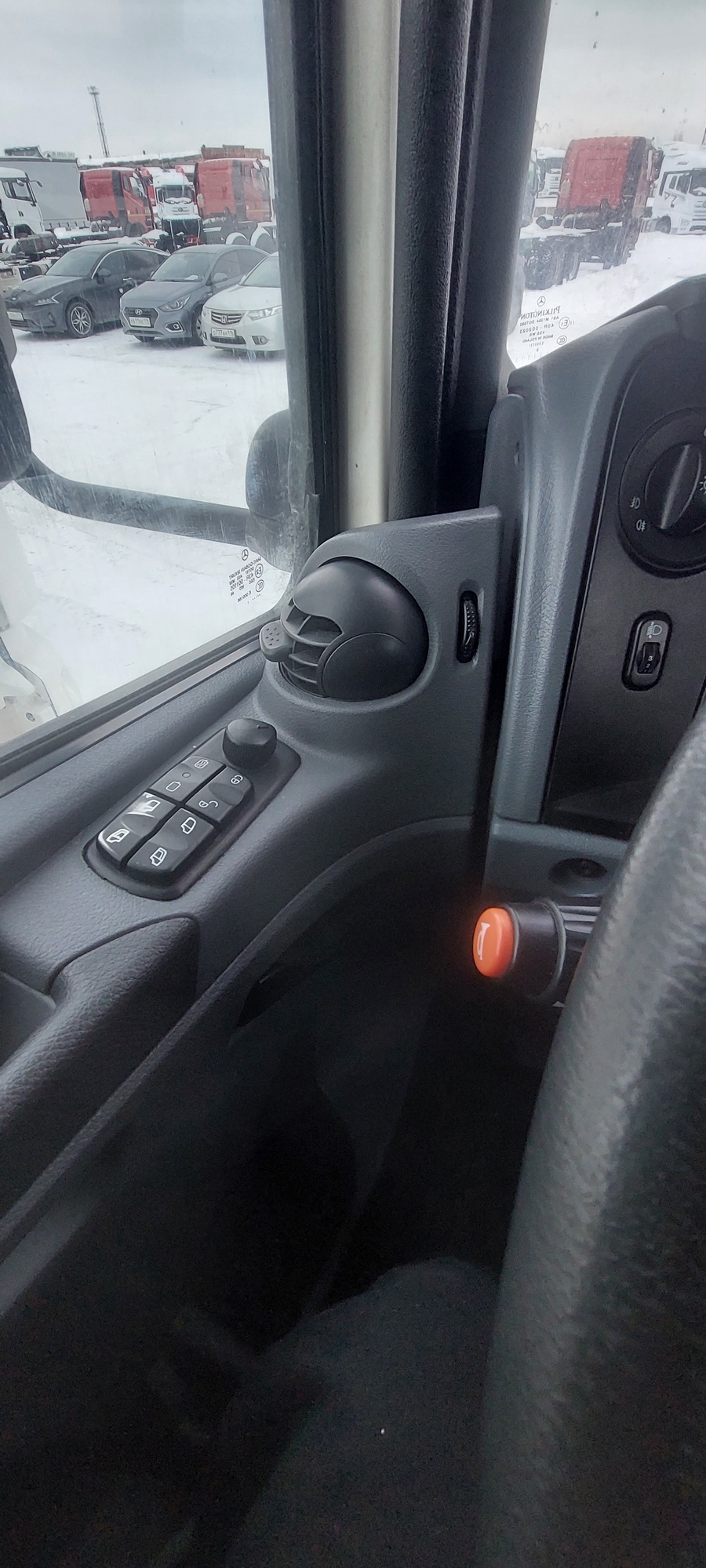 Седельный тягач КАМАЗ 5490-801-DC (газодизель) 2021 г. - фото 31