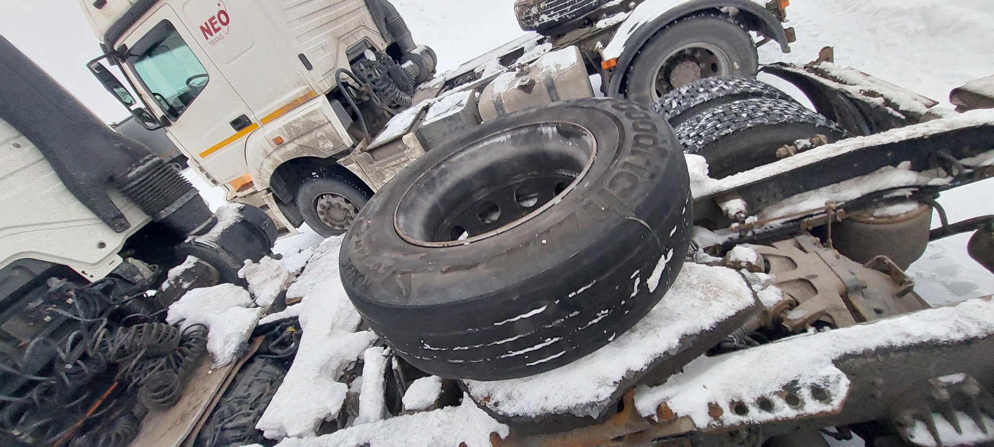 Седельный тягач КАМАЗ 5490-801-DC (газодизель) 2021 г. - фото 42