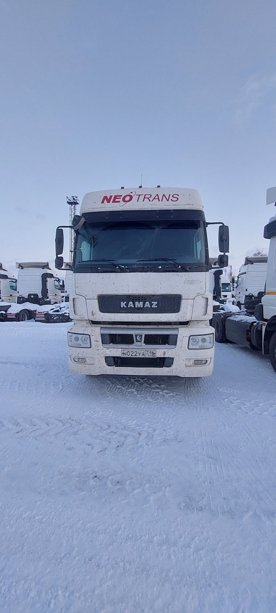 Седельный тягач КАМАЗ 5490-801-DC (газодизель) 2021 г.