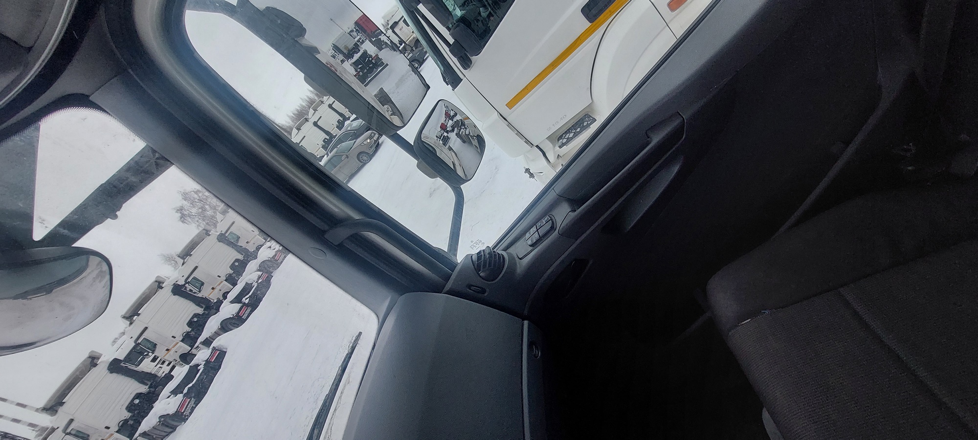 Седельный тягач КАМАЗ 5490-801-DC (газодизель) 2021 г. - фото 37