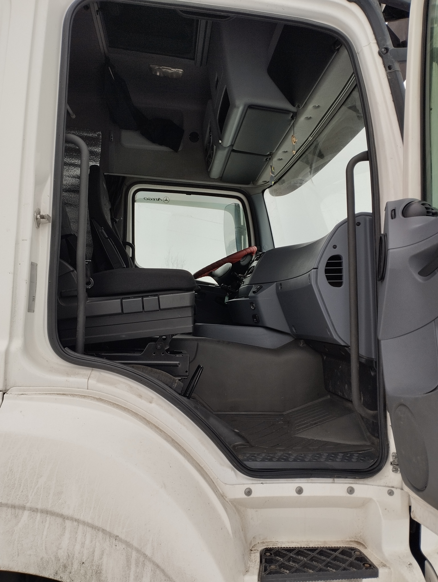 Седельный тягач КАМАЗ 5490-801-DC (газодизель) 2021 г. - фото 19