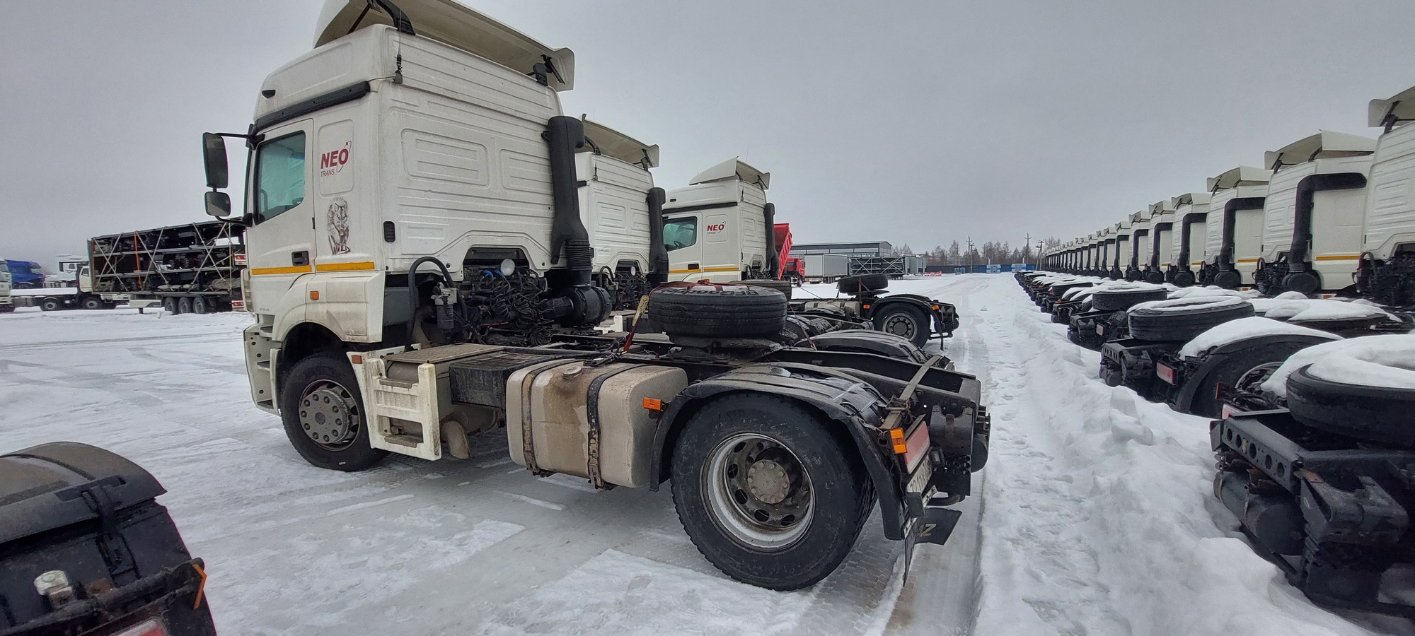 Седельный тягач КАМАЗ 5490-801-DC (газодизель) 2021 г. - фото 42