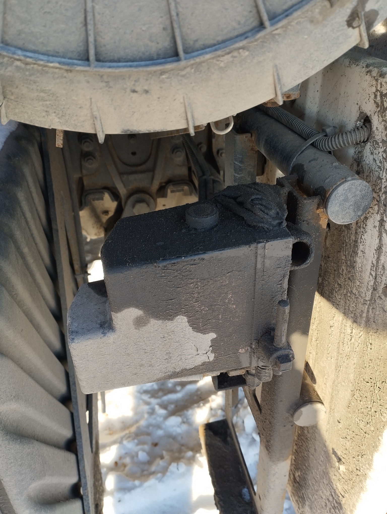 Седельный тягач КАМАЗ 5490-801-DC (газодизель) 2021 г. - фото 10