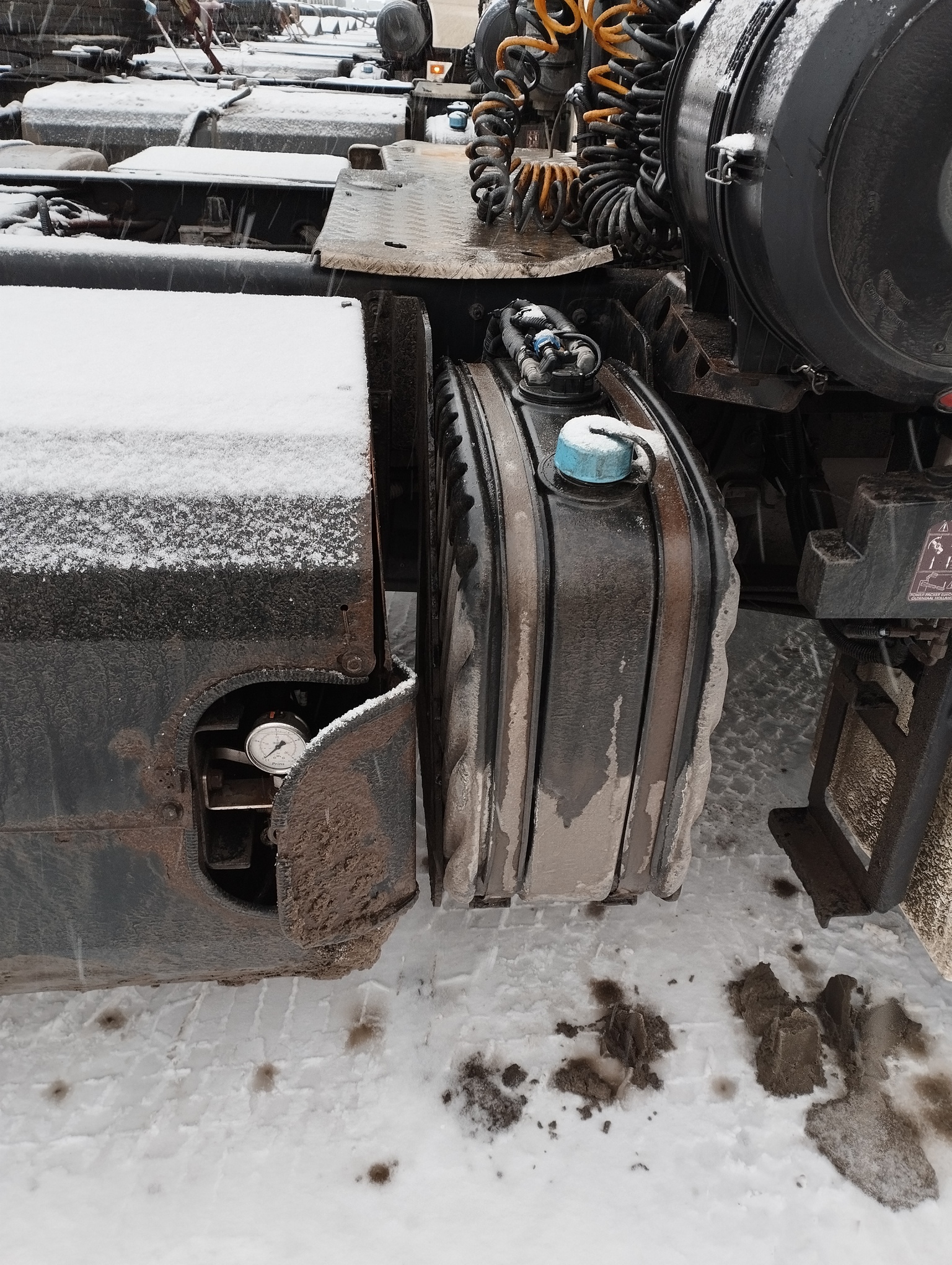 Седельный тягач КАМАЗ 5490-801-DC (газодизель) 2021 г. - фото 18