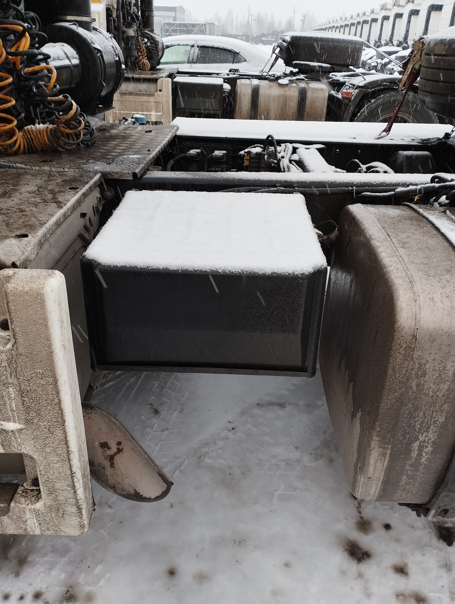 Седельный тягач КАМАЗ 5490-801-DC (газодизель) 2021 г. - фото 32