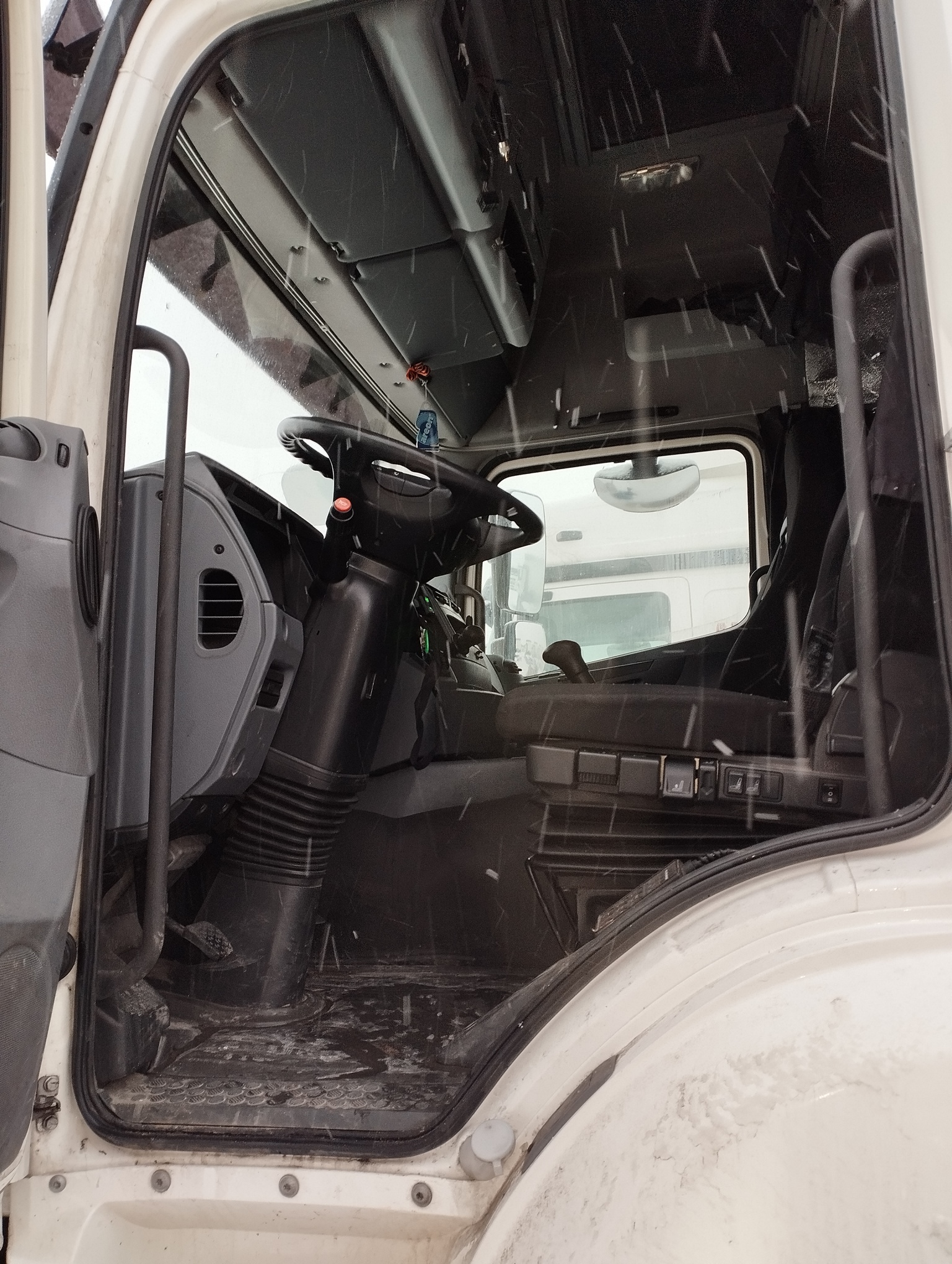 Седельный тягач КАМАЗ 5490-801-DC (газодизель) 2021 г. - фото 44