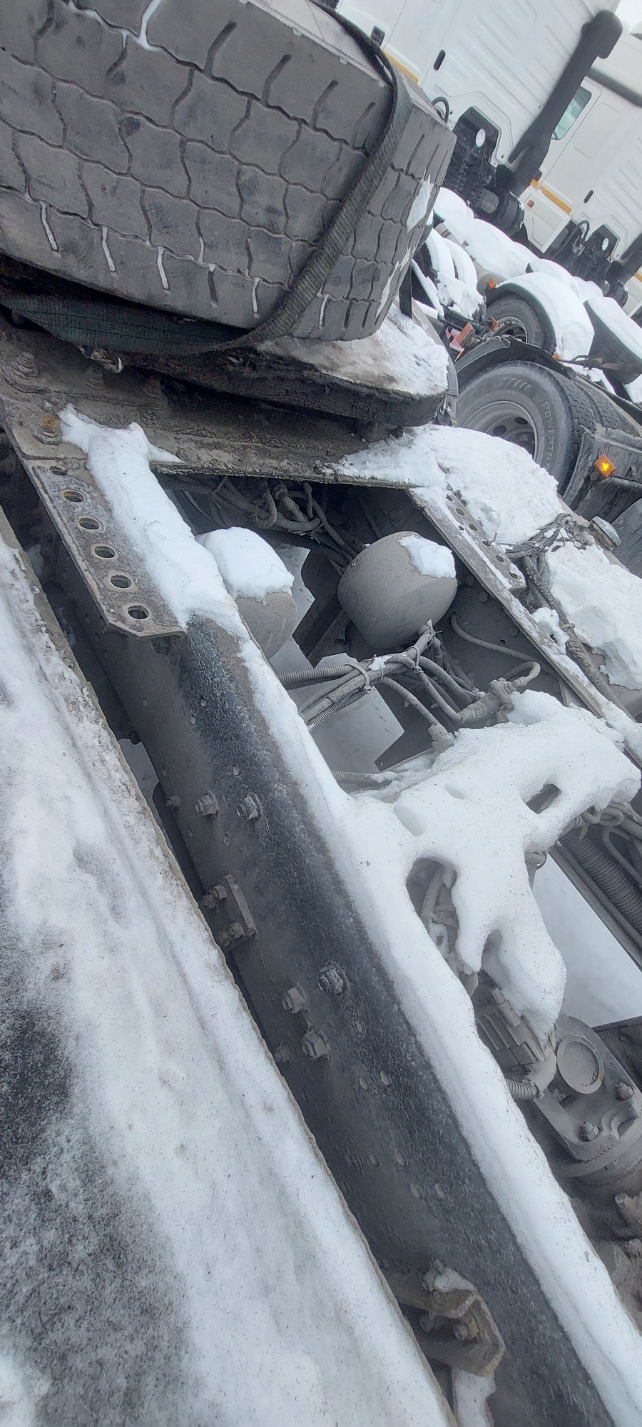 Седельный тягач КАМАЗ 5490-801-DC (газодизель) 2021 г. - фото 18