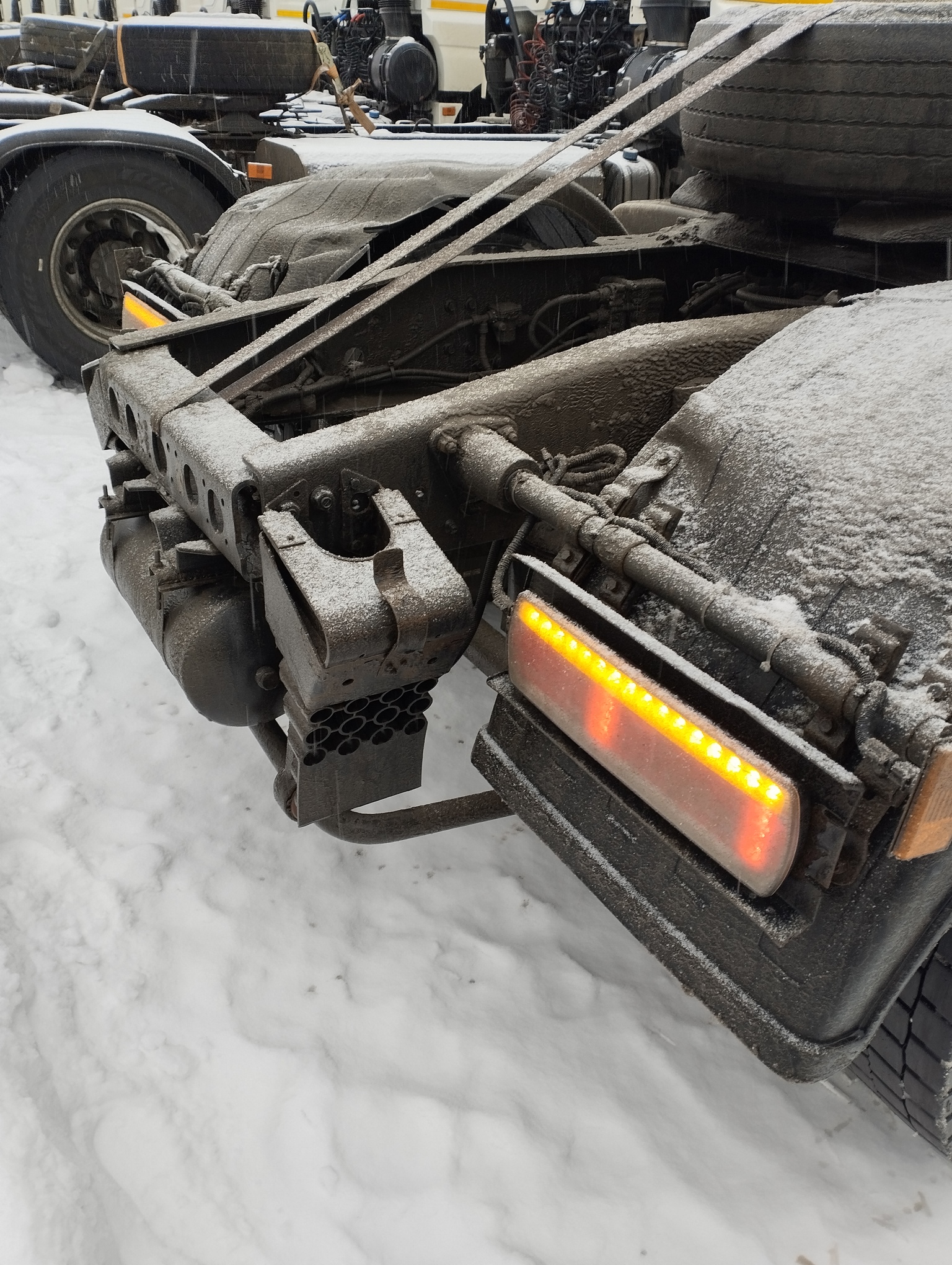 Седельный тягач КАМАЗ 5490-801-DC (газодизель) 2021 г. - фото 22