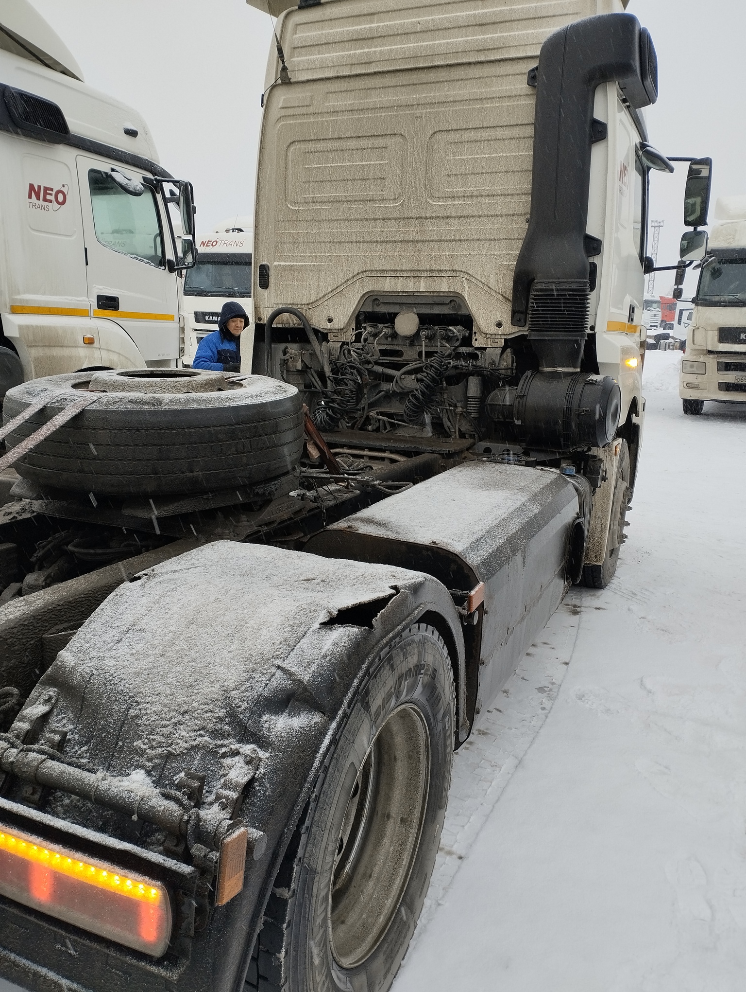 Седельный тягач КАМАЗ 5490-801-DC (газодизель) 2021 г. - фото 23