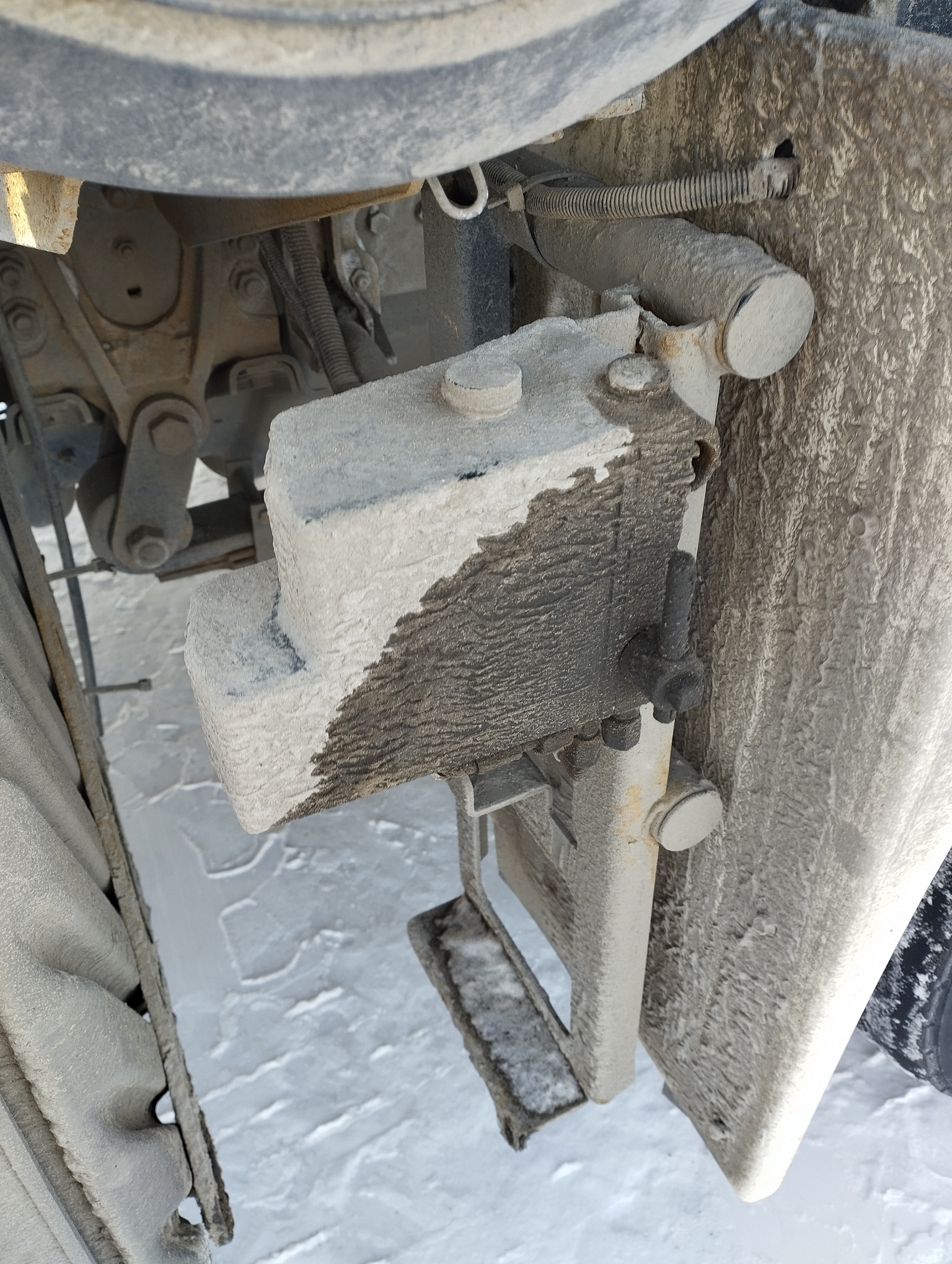 Седельный тягач КАМАЗ 5490-801-DC (газодизель) 2021 г. - фото 13