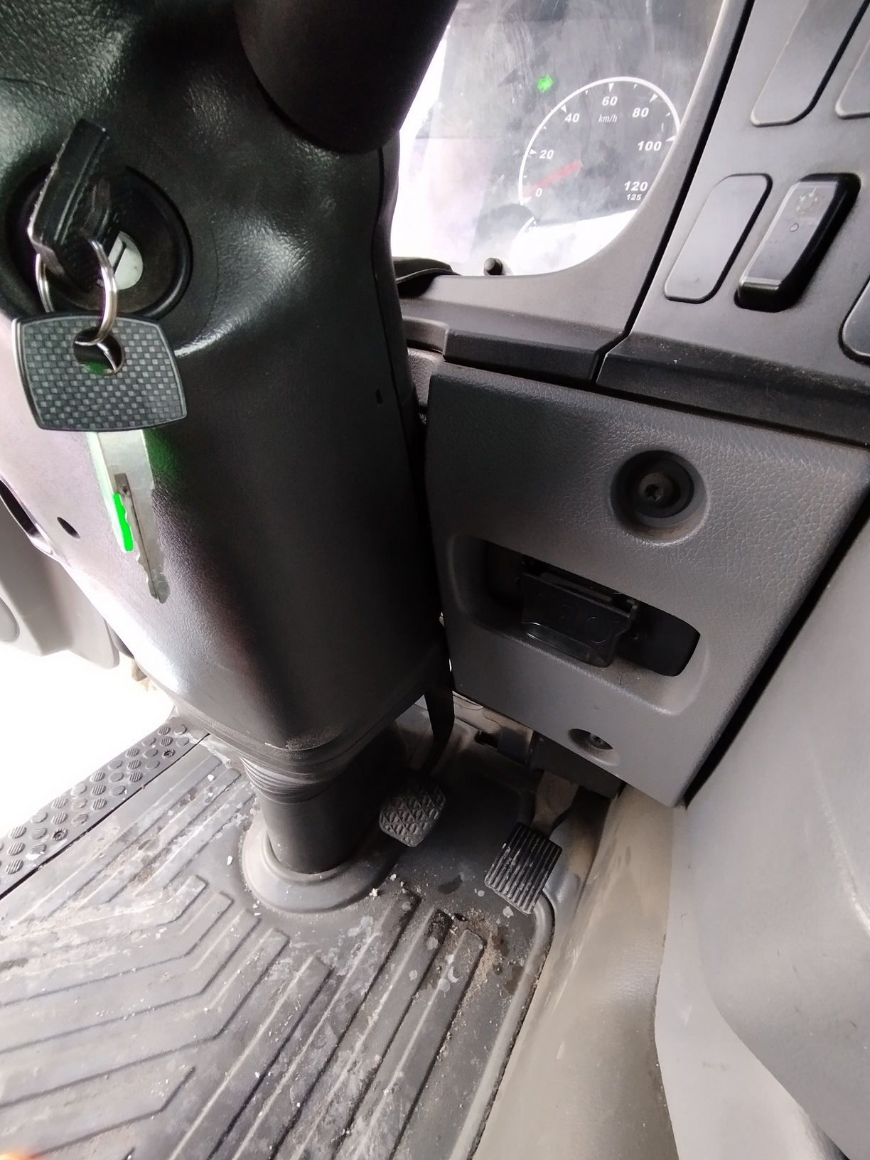 Седельный тягач КАМАЗ 5490-801-DC (газодизель) 2021 г. - фото 41