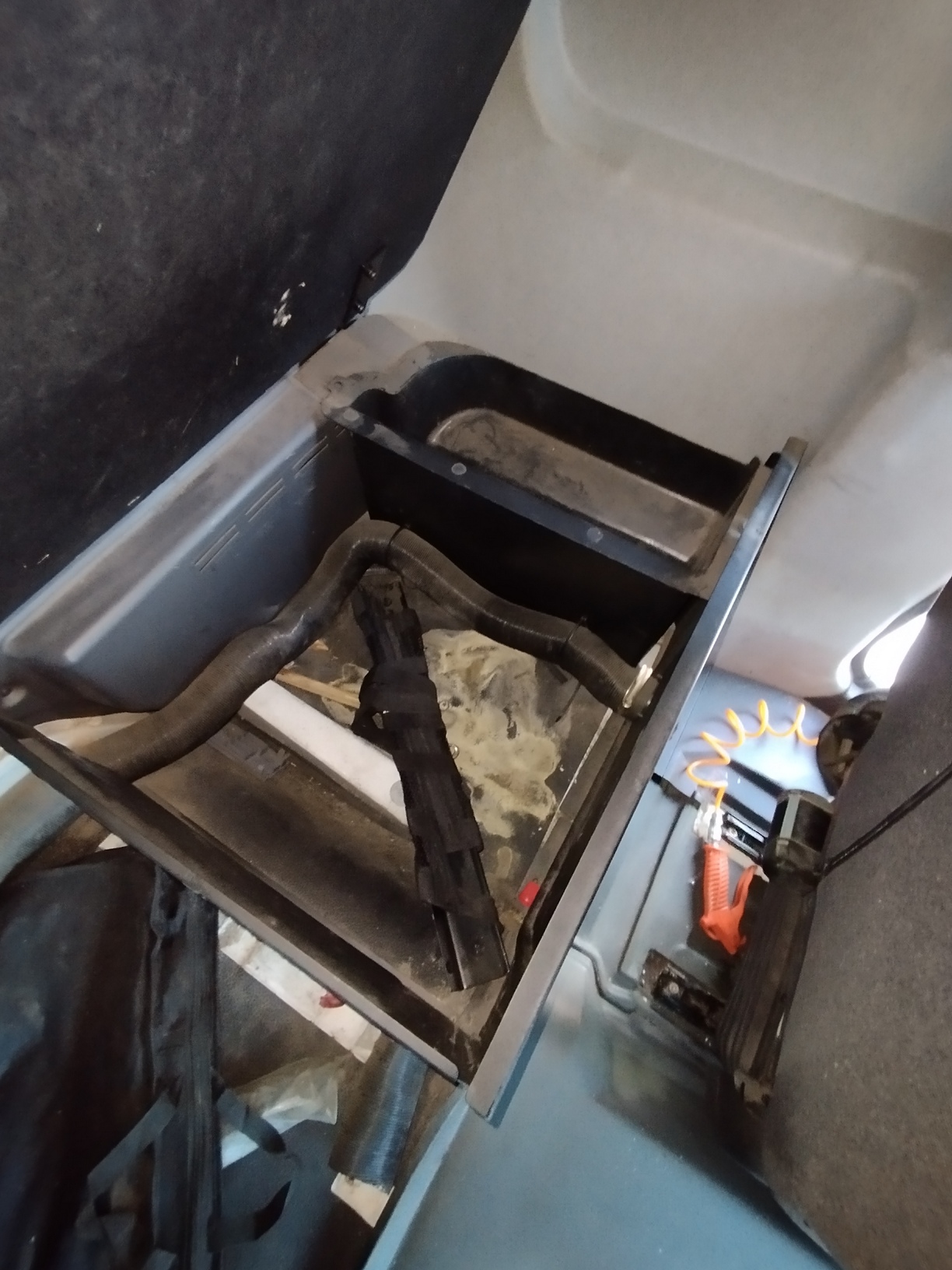 Седельный тягач КАМАЗ 5490-801-DC (газодизель) 2021 г. - фото 47